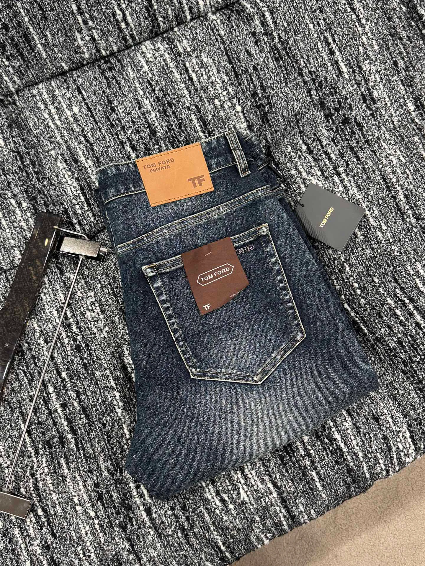 Джинсы Мужские Tom Ford 18084104