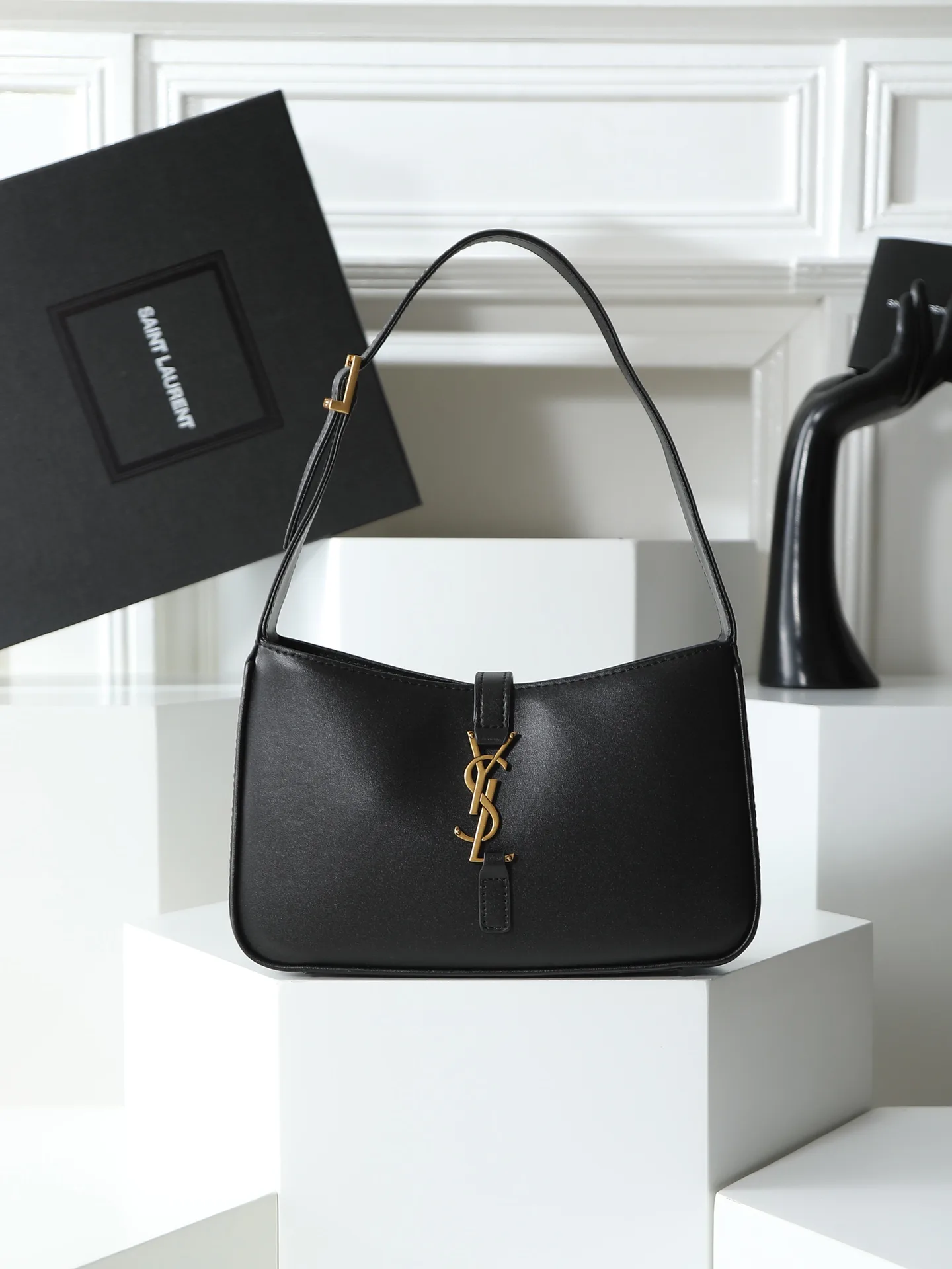 Классические Сумки Женские Saint Laurent 18005140