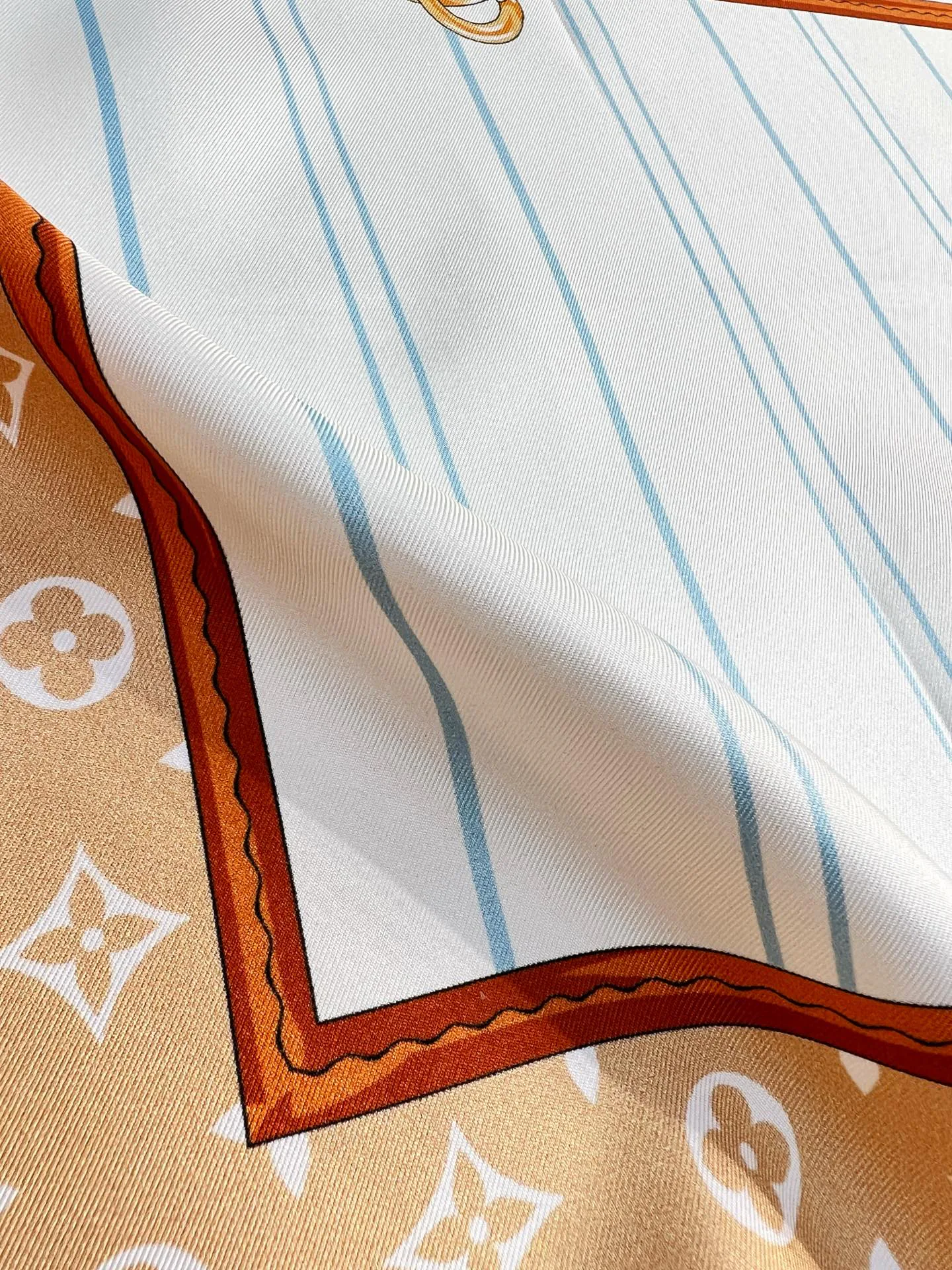 Шарфы Louis Vuitton 1592219