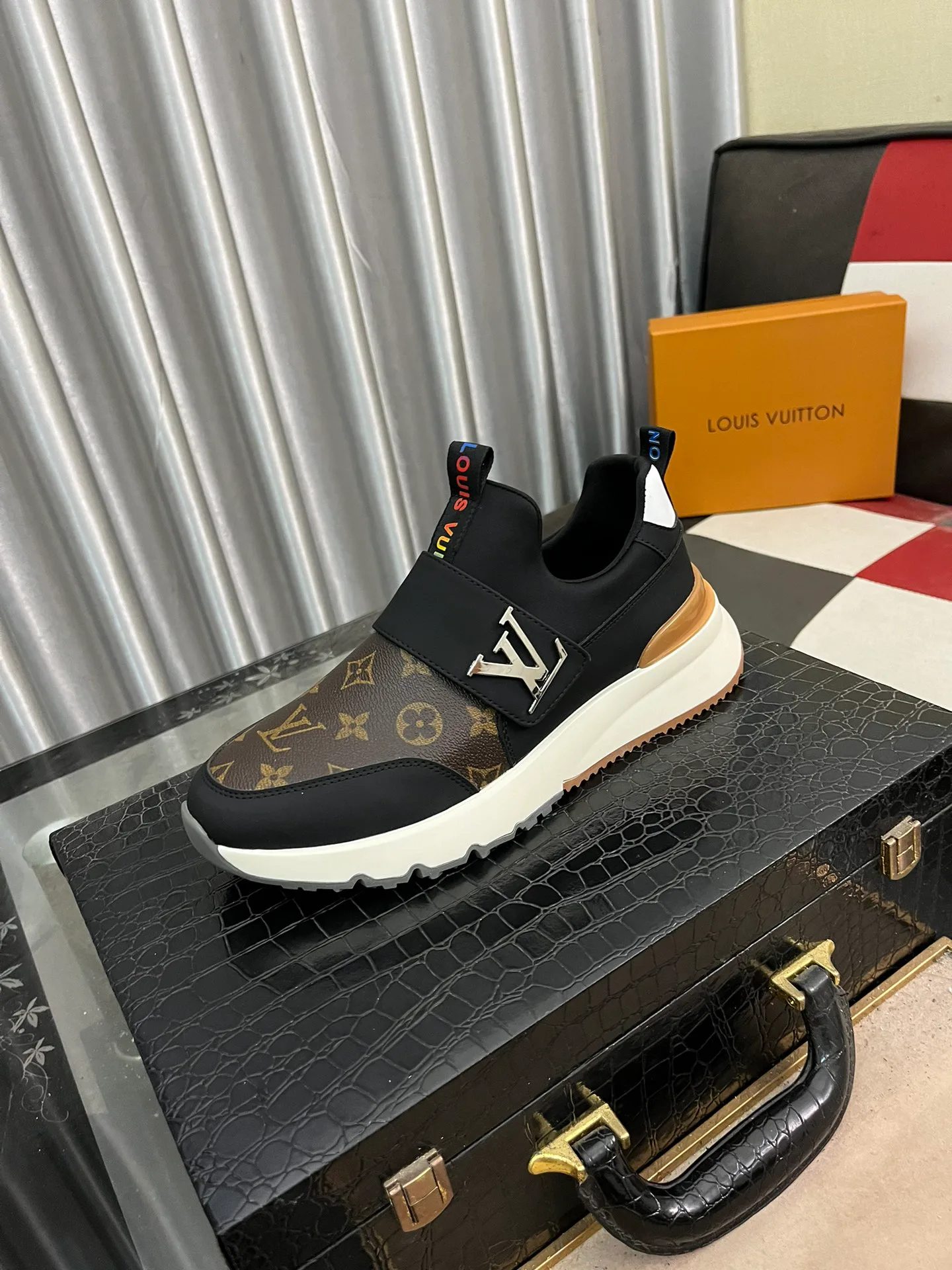 Кроссовки Женские Louis Vuitton 267778