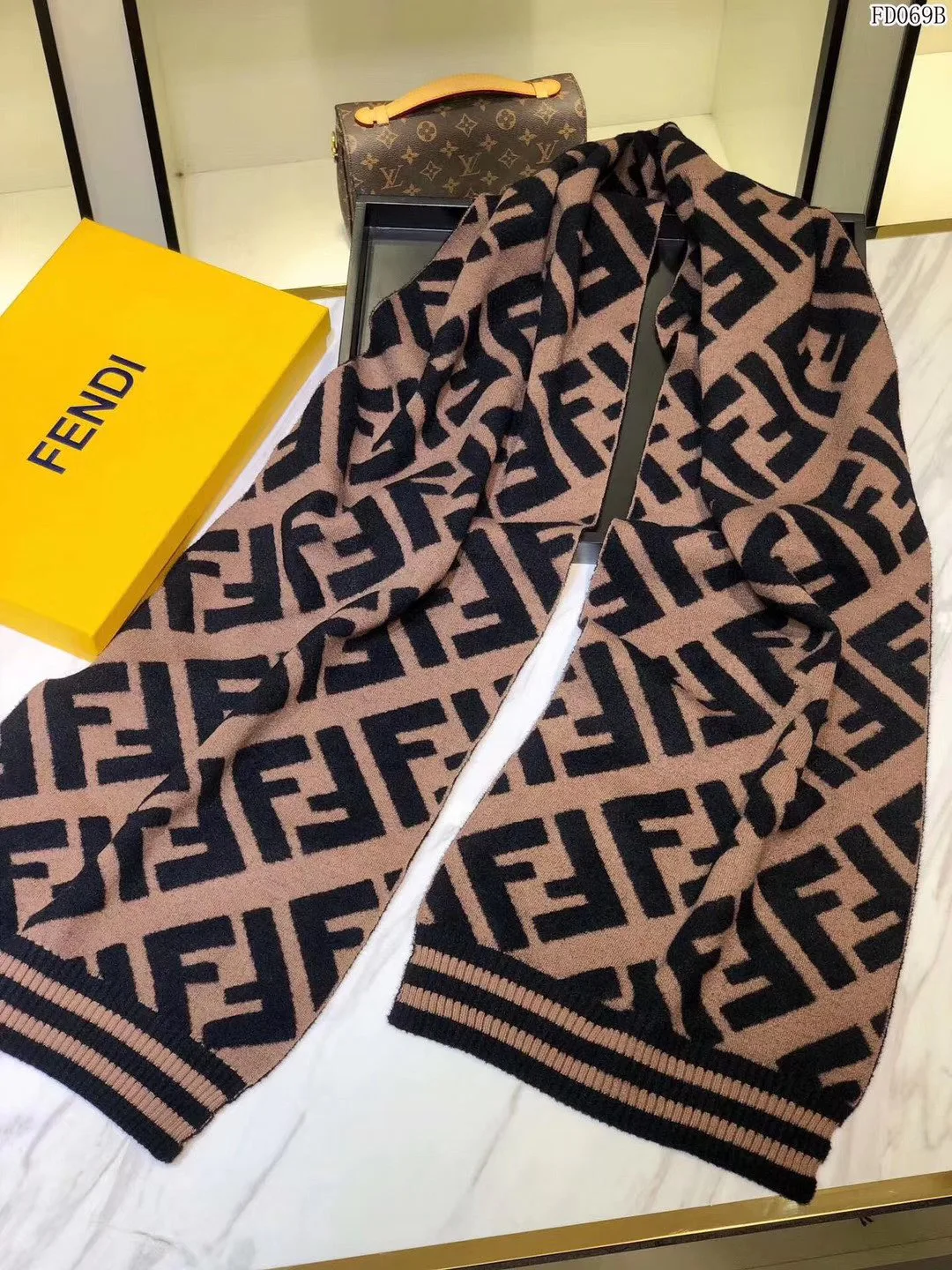 Шарфы Fendi 15304