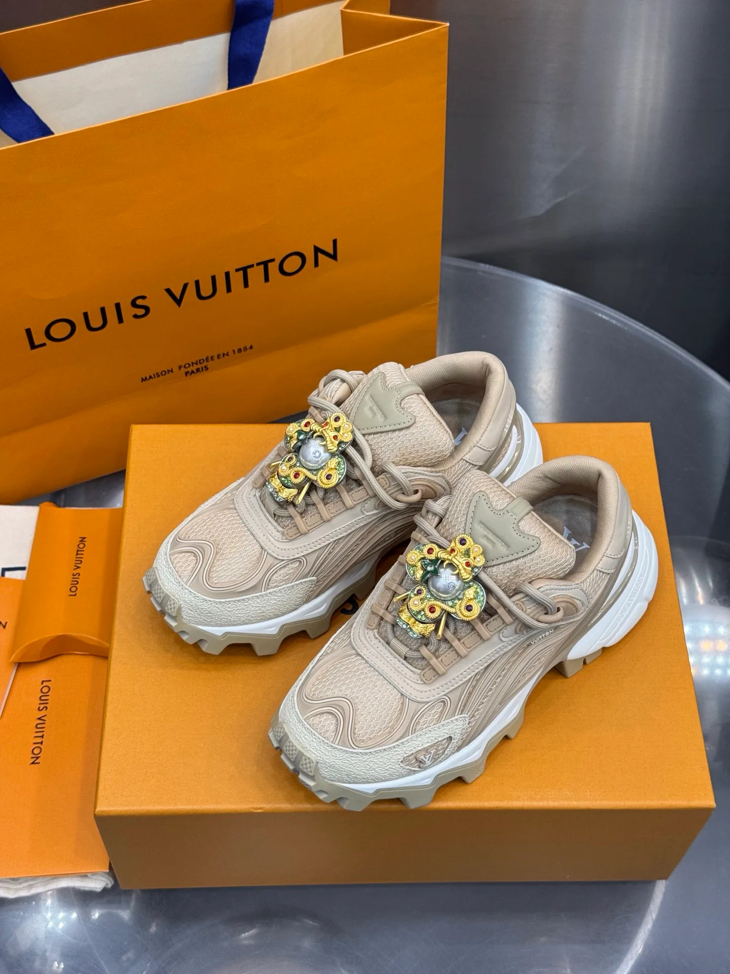 Кроссовки Женские Louis Vuitton 18202598
