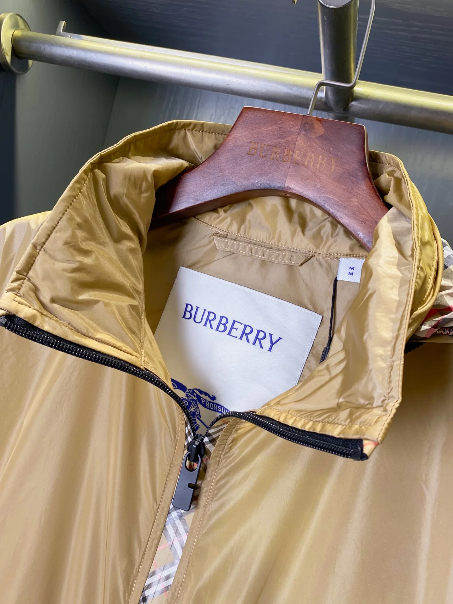 Куртки И Пуховики Женские Burberry 12778562