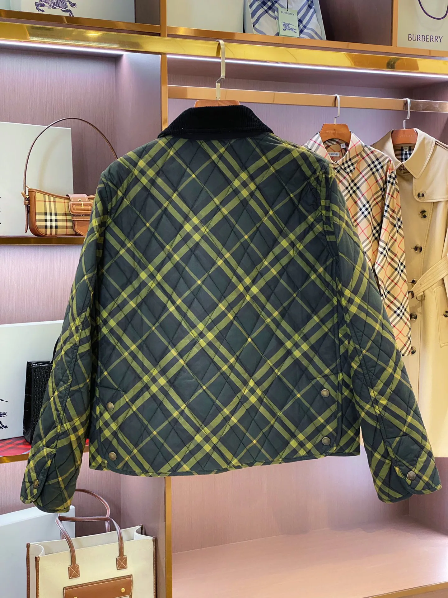 Куртки И Пуховики Женские Burberry 18140715