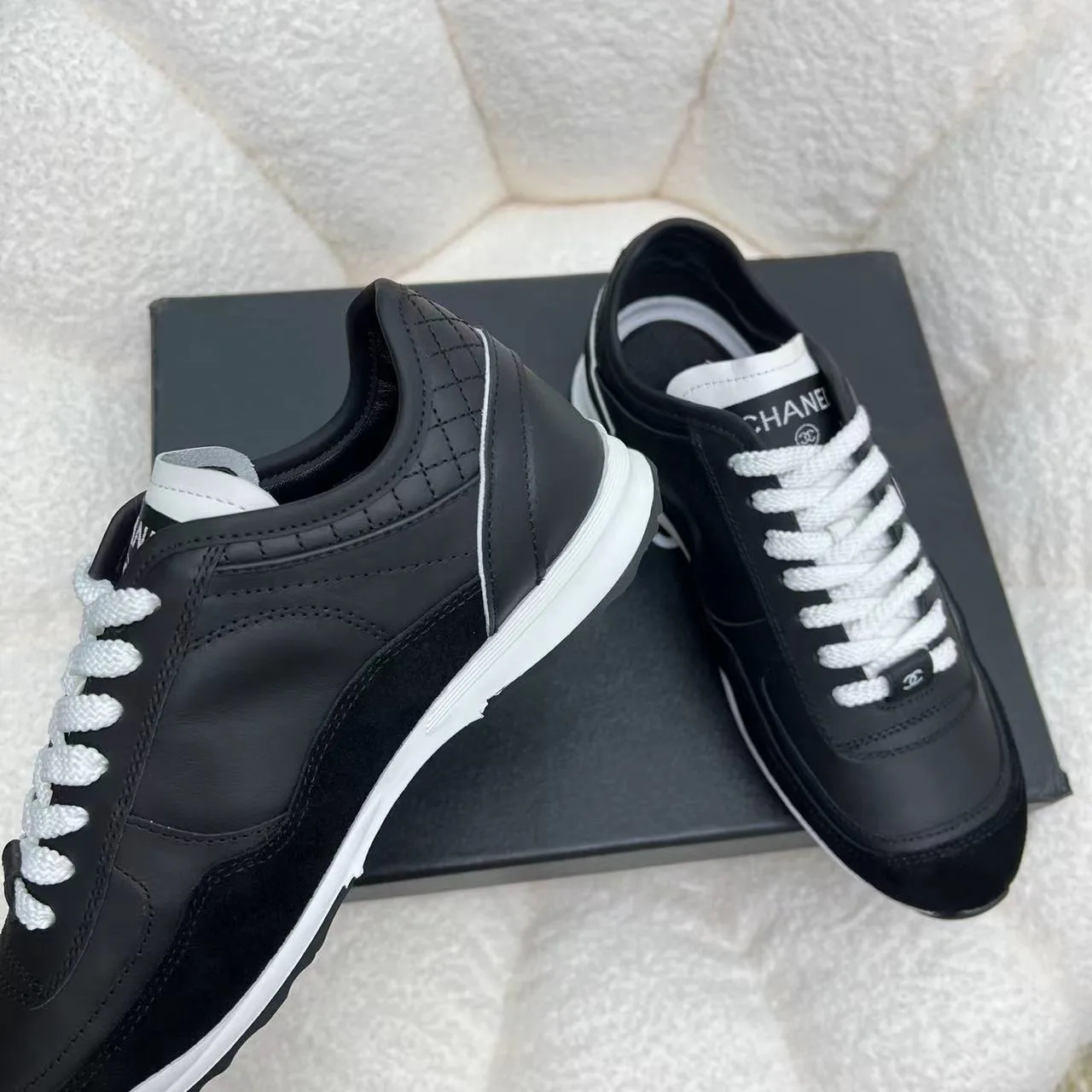 Кроссовки Женские Chanel 10780