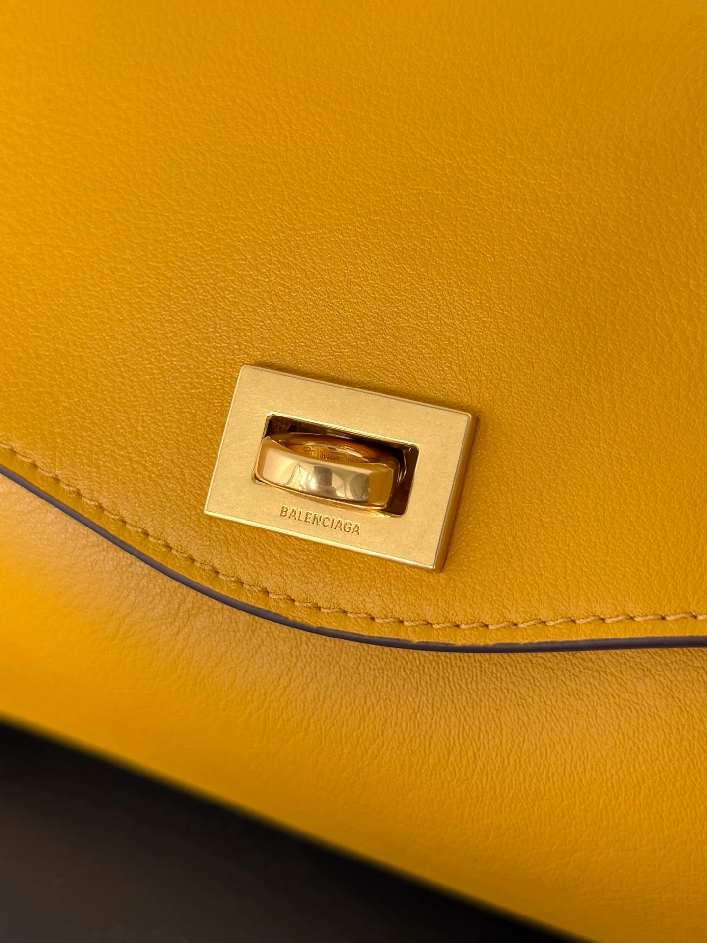 Классические Сумки Женские Balenciaga 12728512