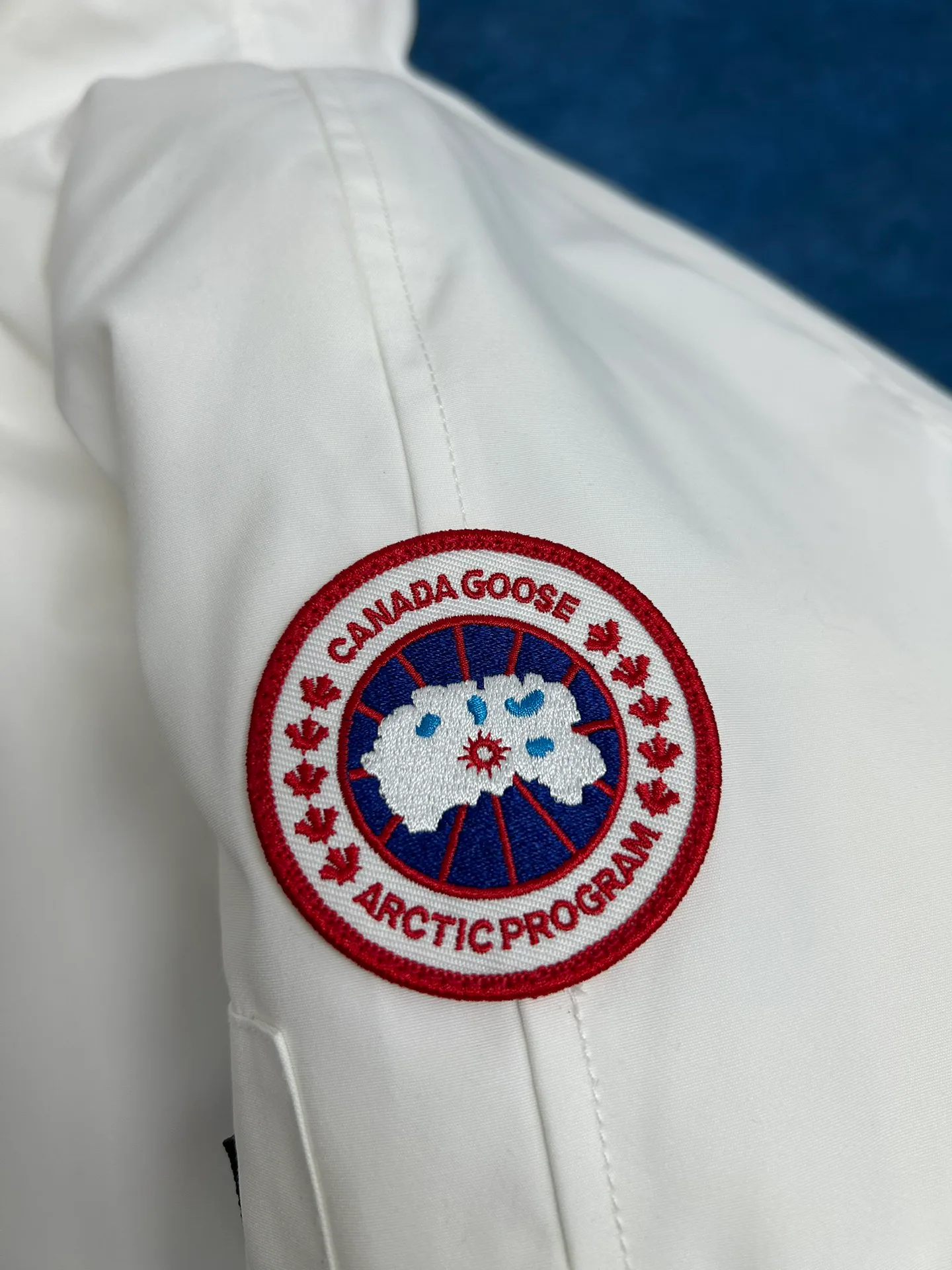 Куртки И Пуховики Женские Canada Goose 1956447