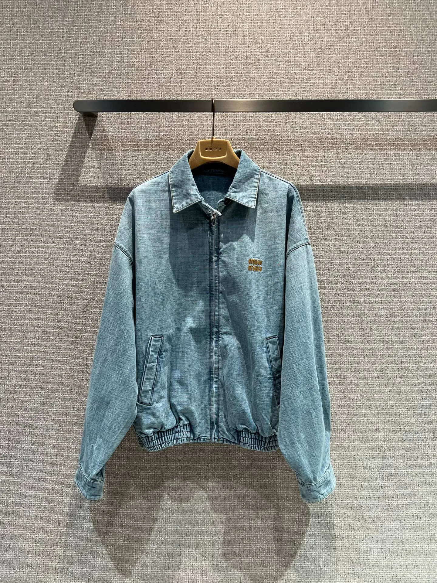 Куртки И Пуховики Женские Miu Miu 929121