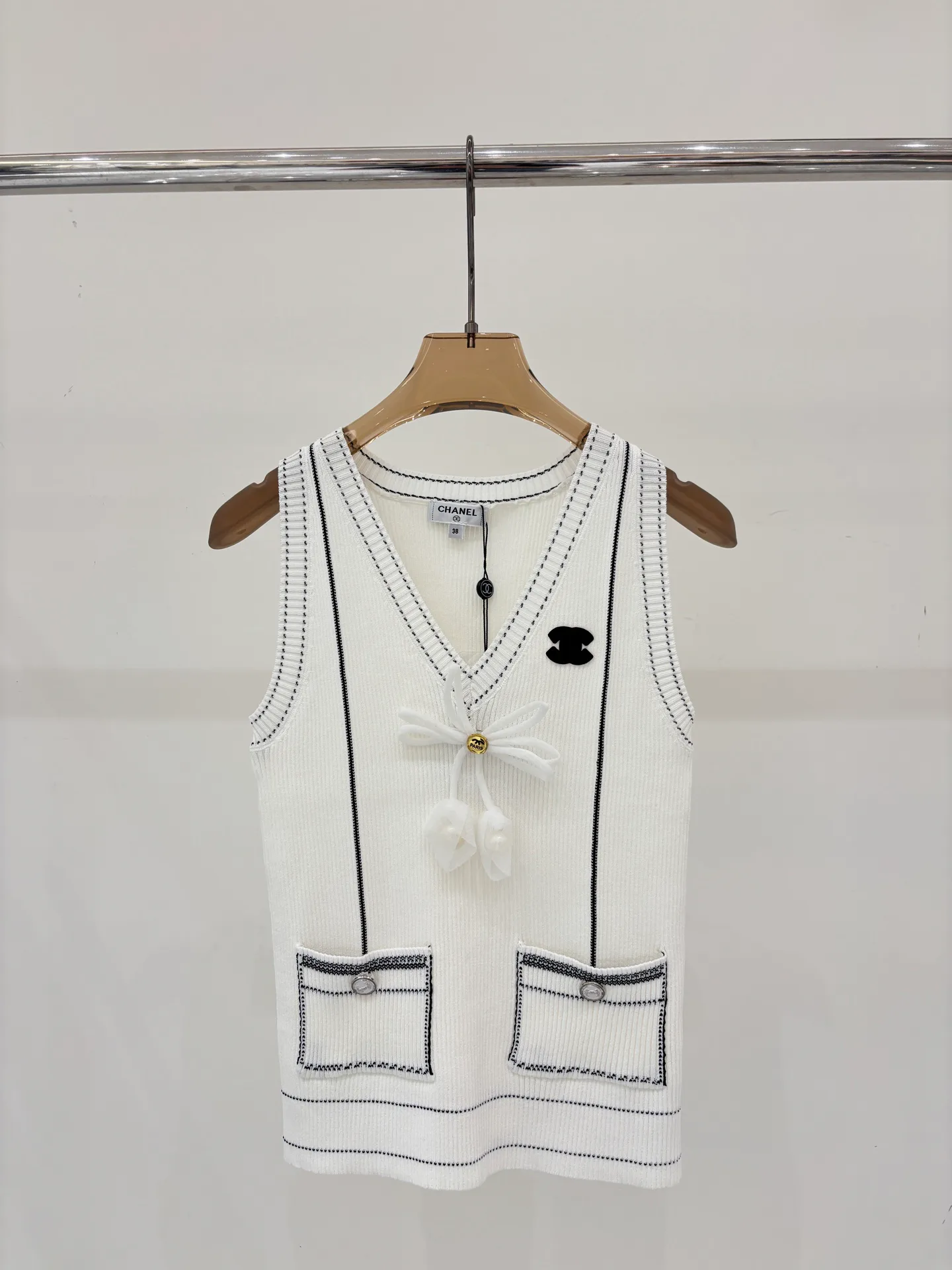 Жилеты Женские Chanel 12302145