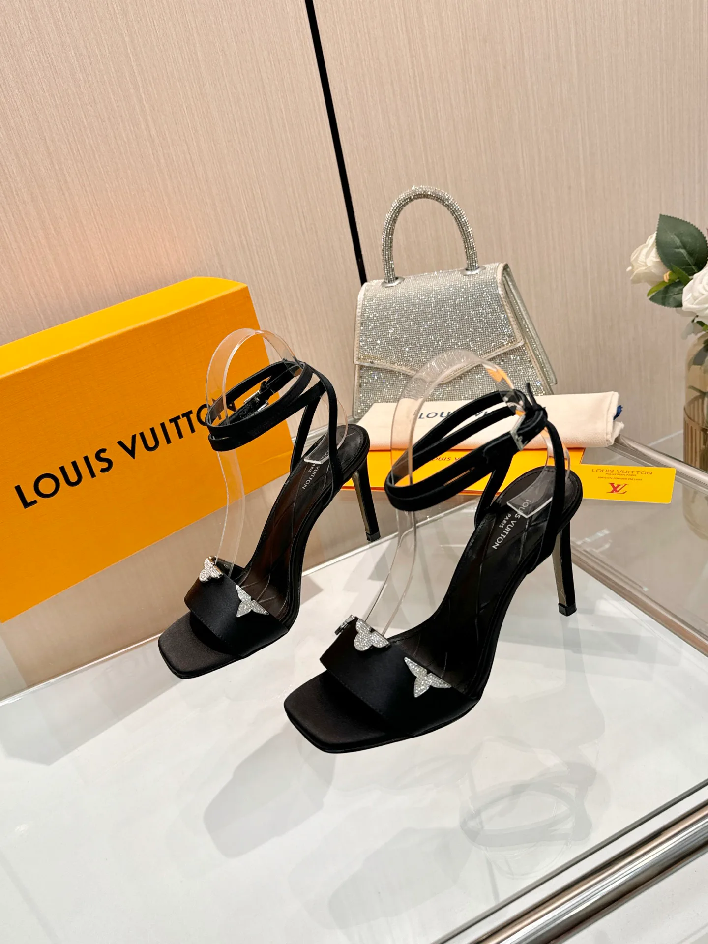 Босоножки Женские Louis Vuitton 3120954