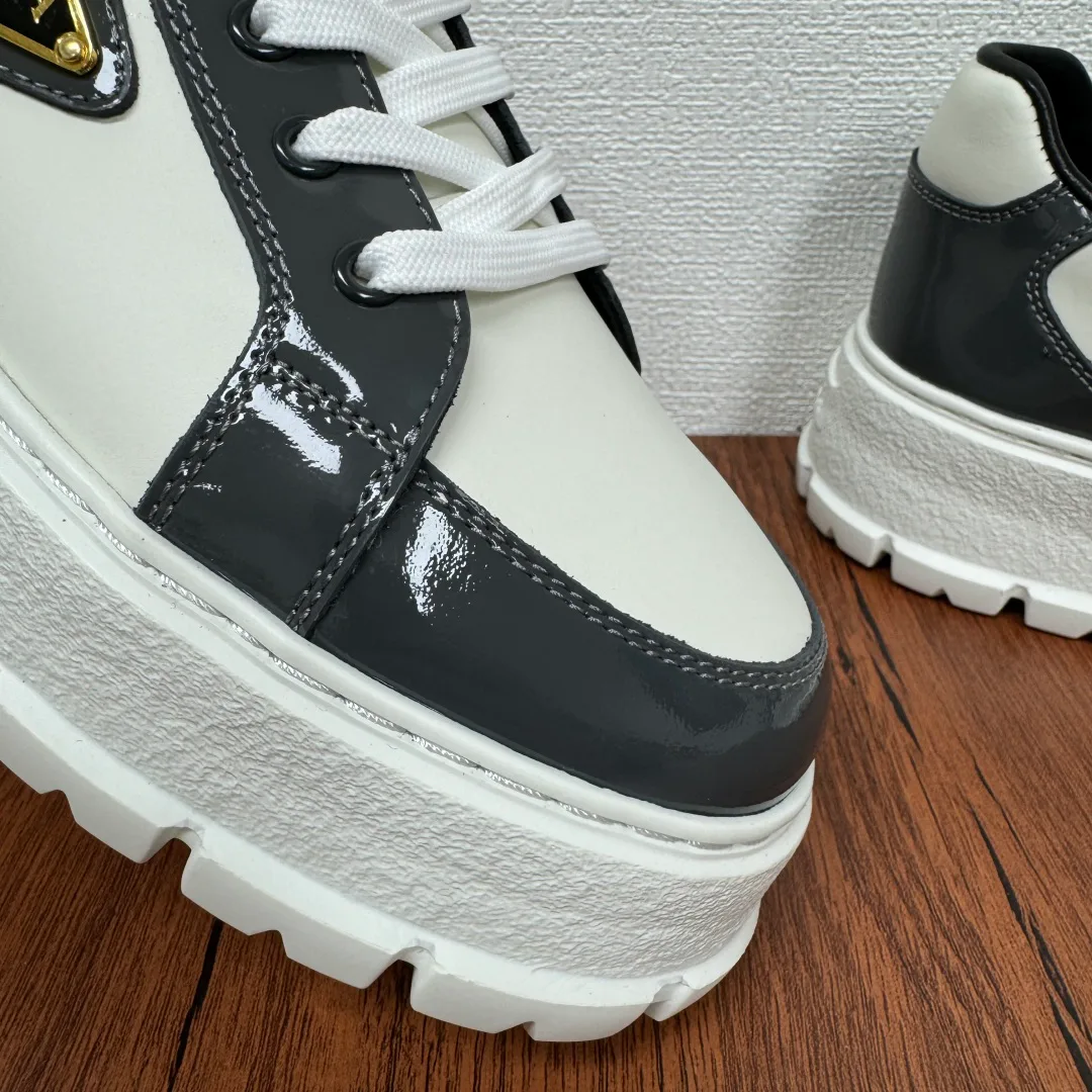 Кроссовки Мужские Prada 24205