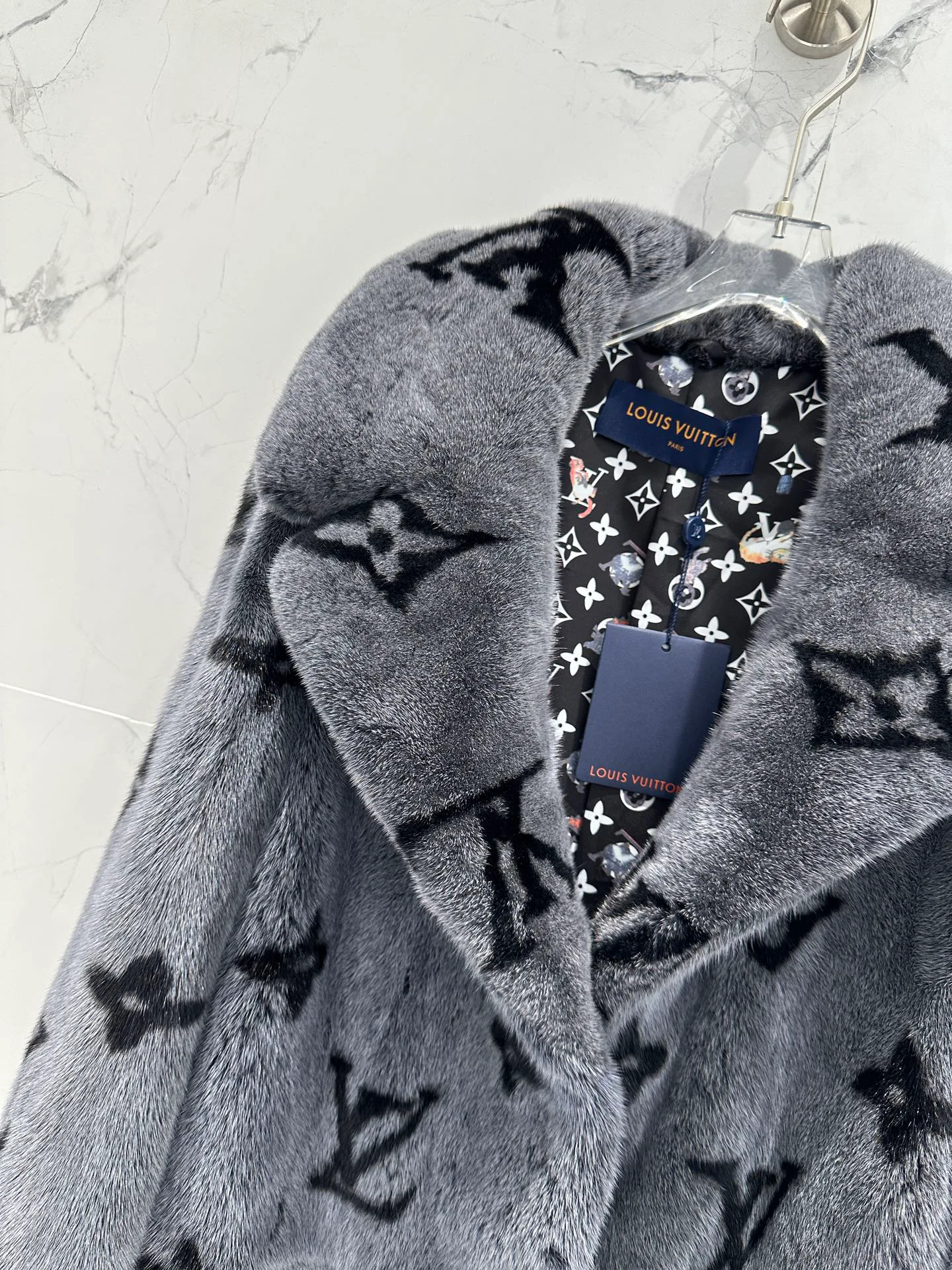 Шубы Женские Louis Vuitton 855739