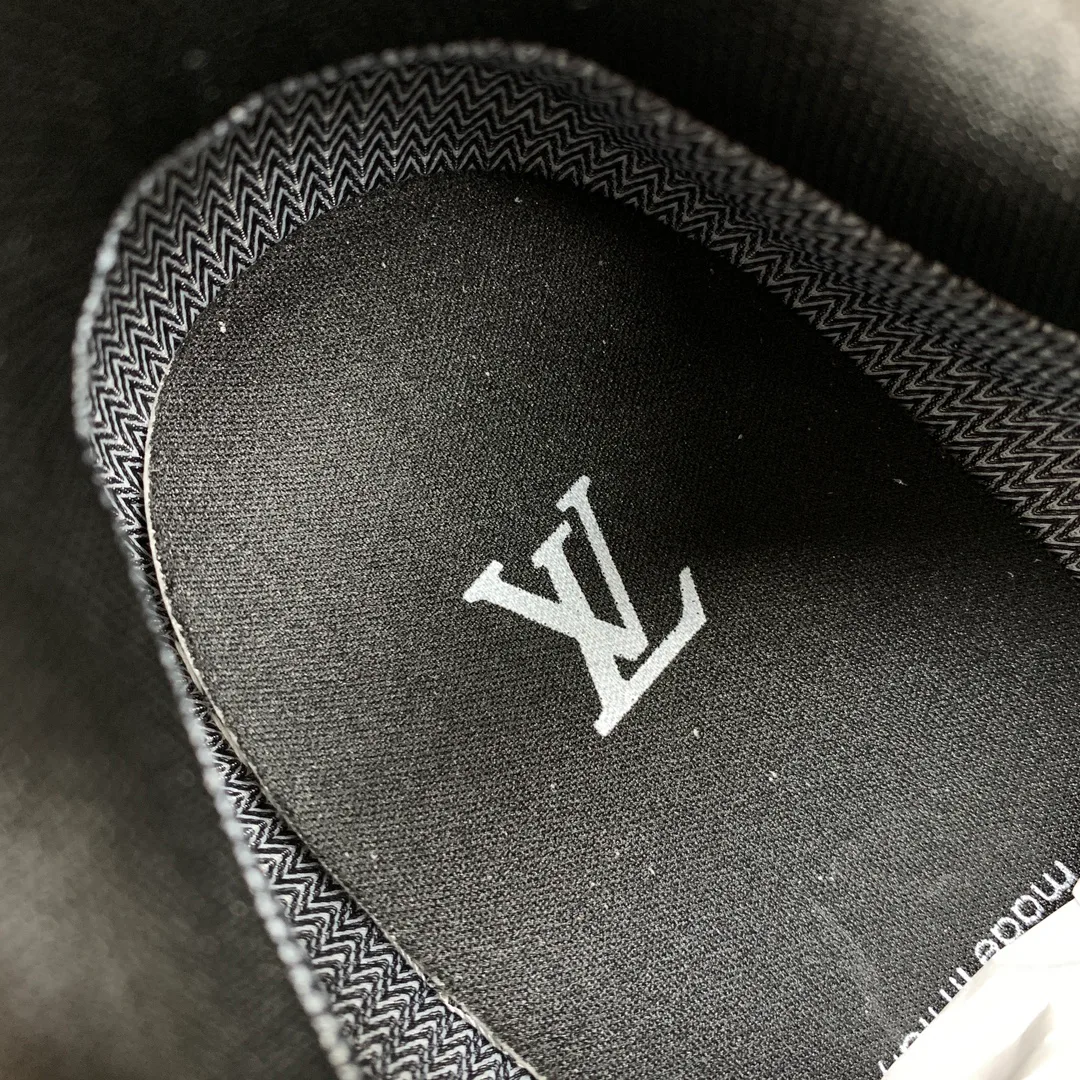 Кроссовки Мужские Louis Vuitton 5892121