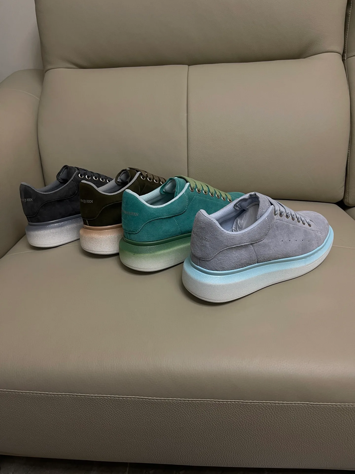 Кроссовки Женские Alexander Mcqueen 18465081