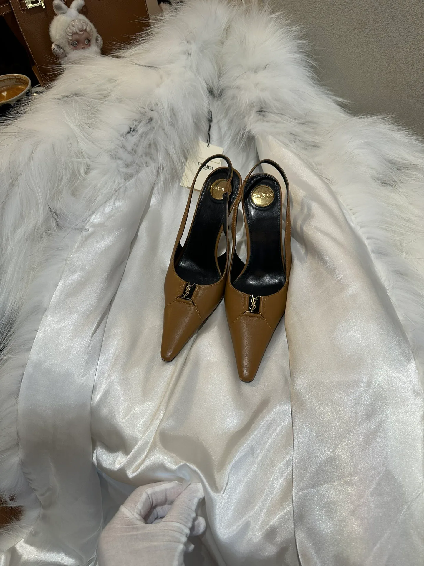 Шубы Женские Fendi 18437662
