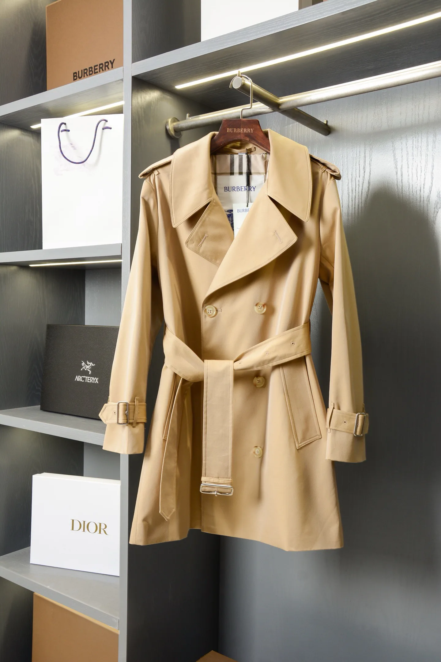 Куртки Женские Burberry Куртки Женские Burberry