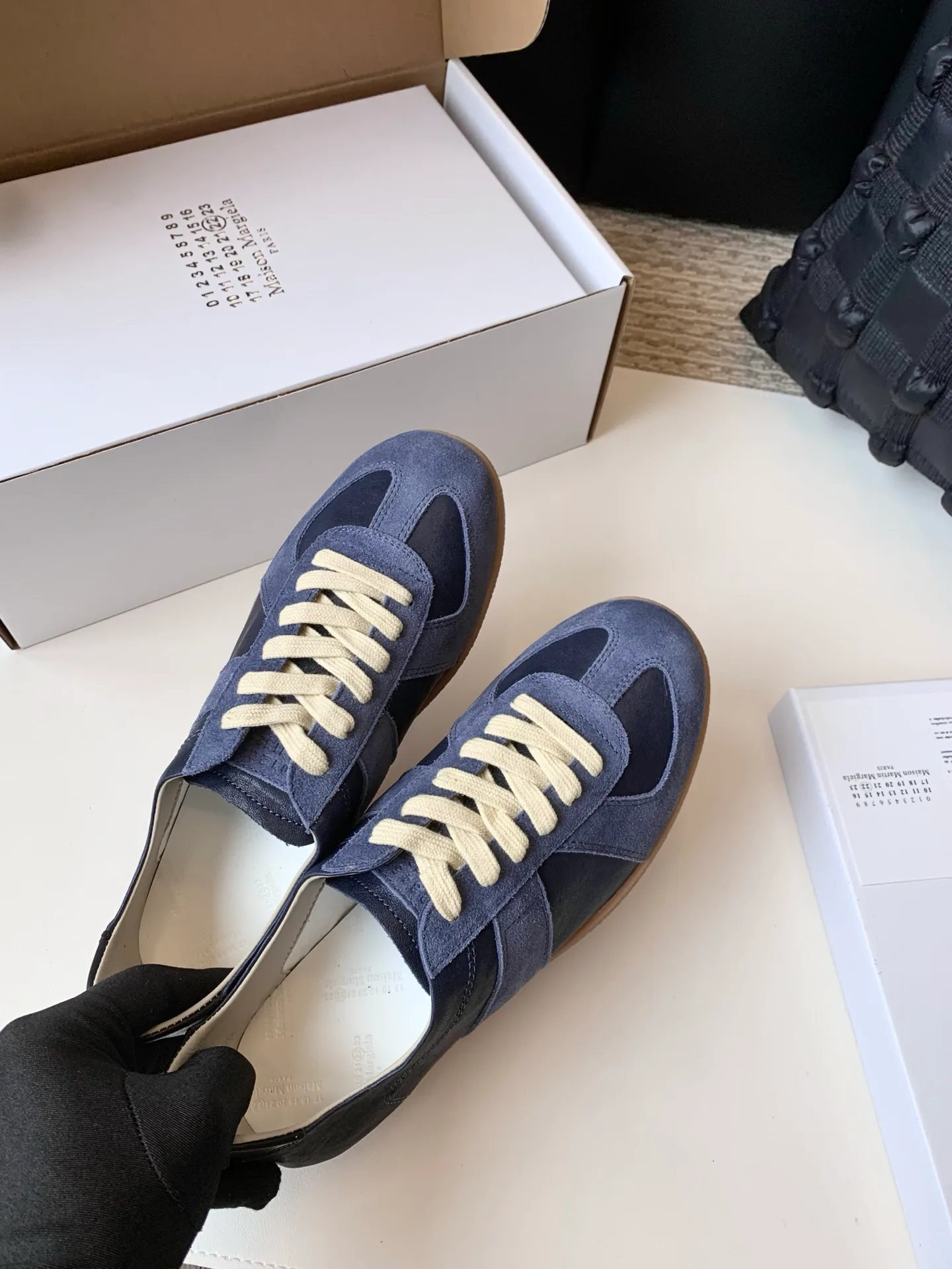 Кроссовки Женские Maison Margiela 17628617