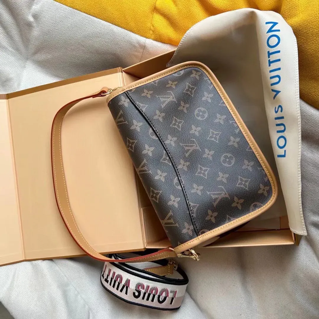 Сумки На Ремне Женские Louis Vuitton 3116