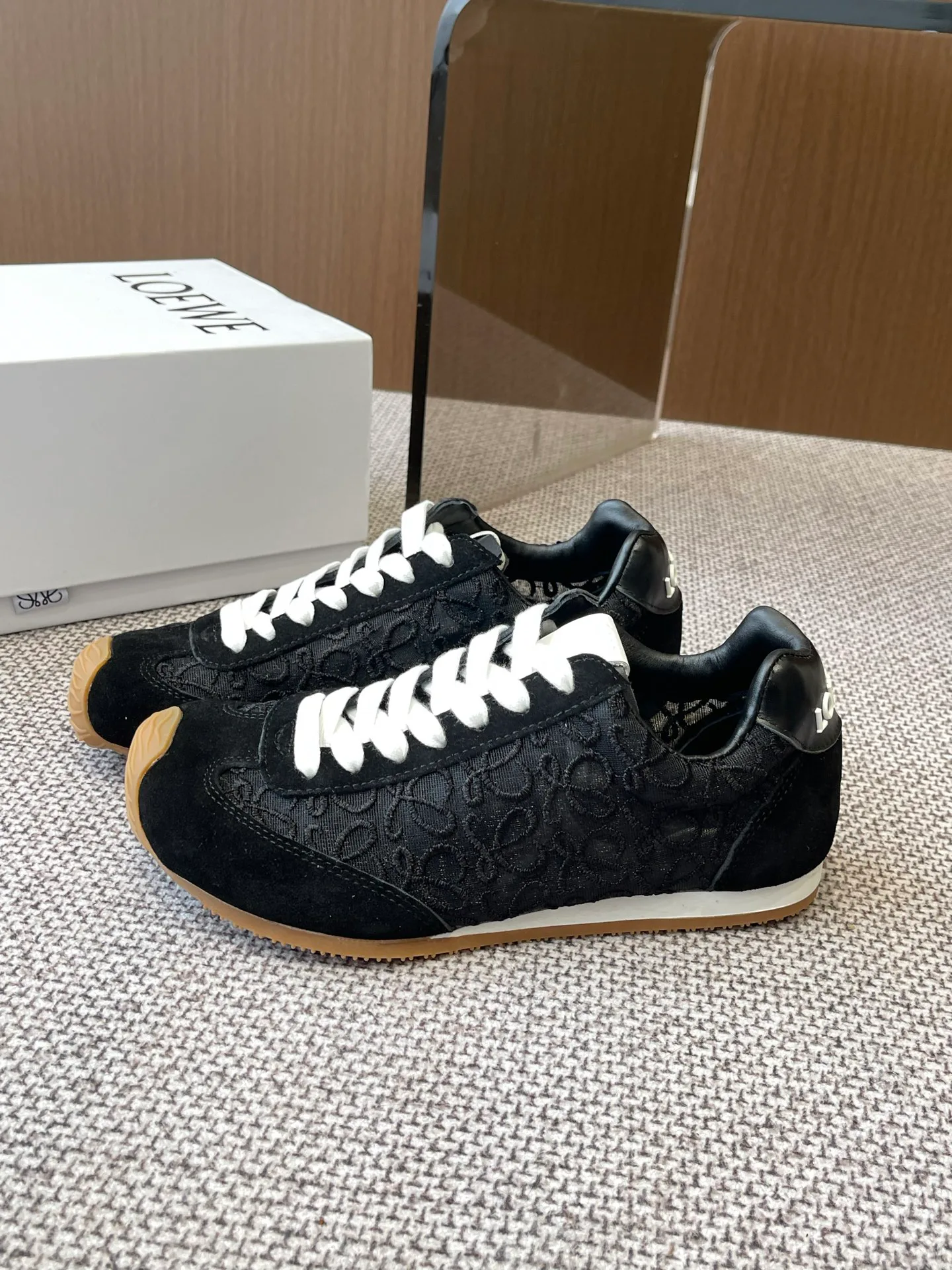 Кроссовки Женские Loewe 31219