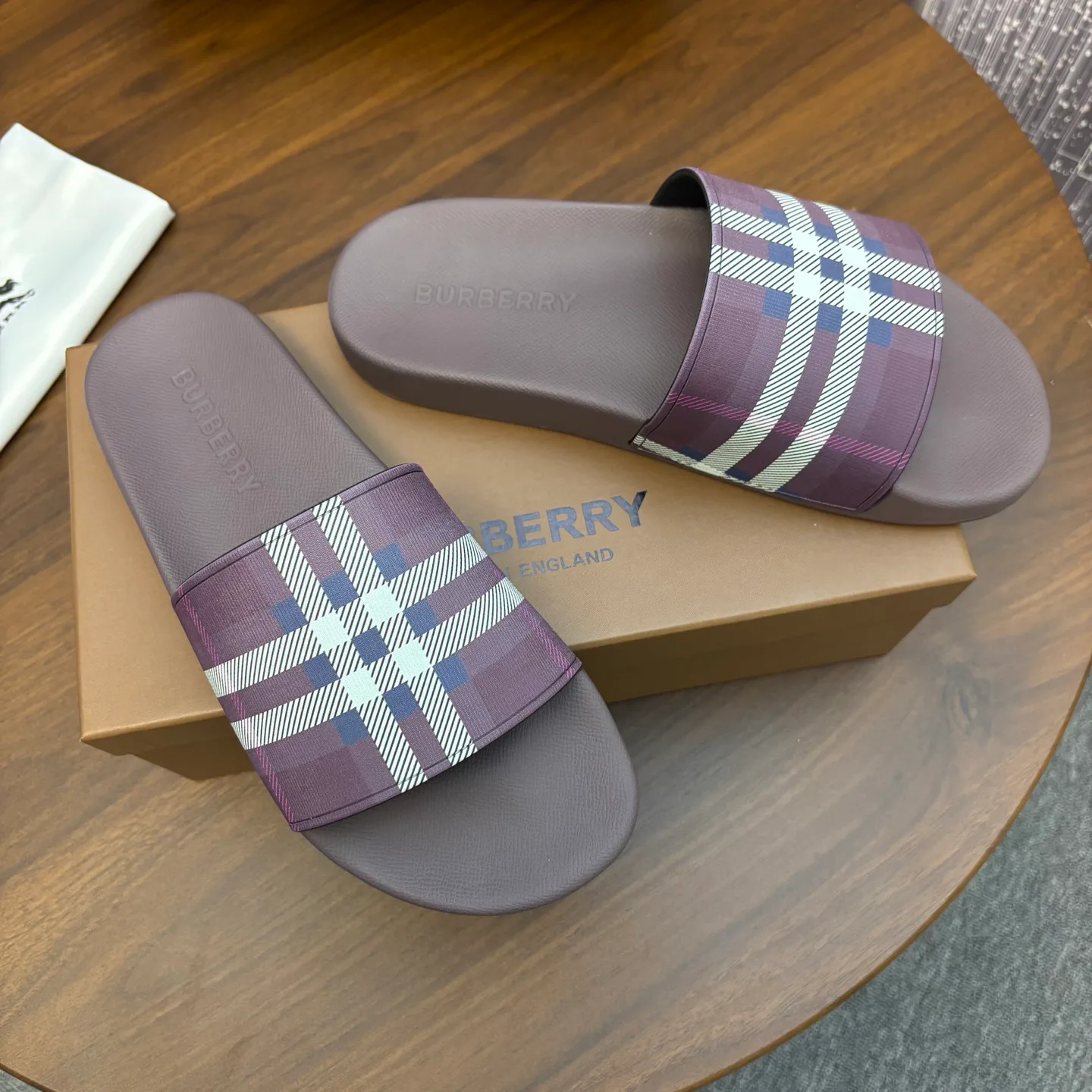 Шлепанцы Женские Burberry 587971