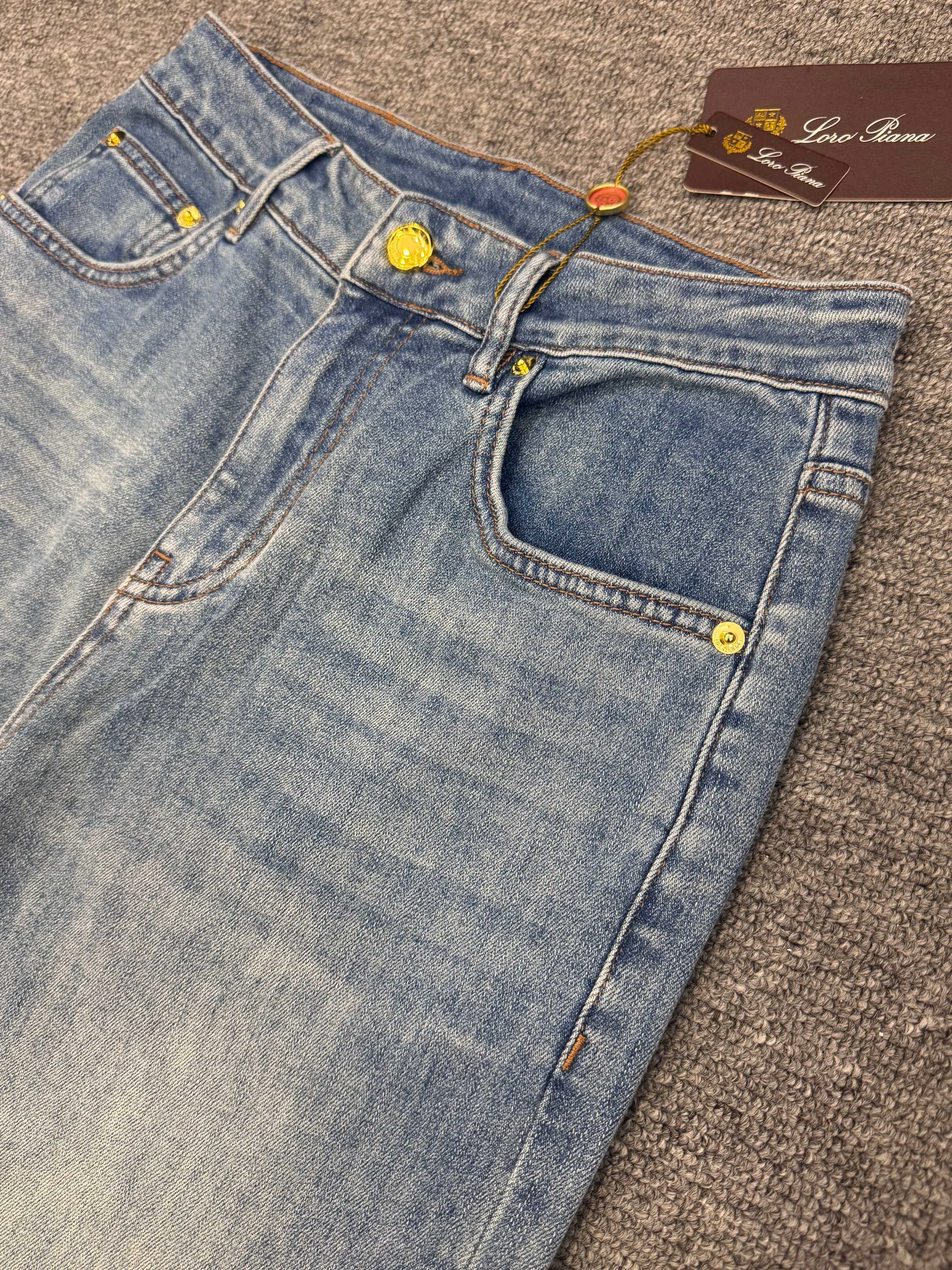 Джинсы Женские Loro Piana 11676657