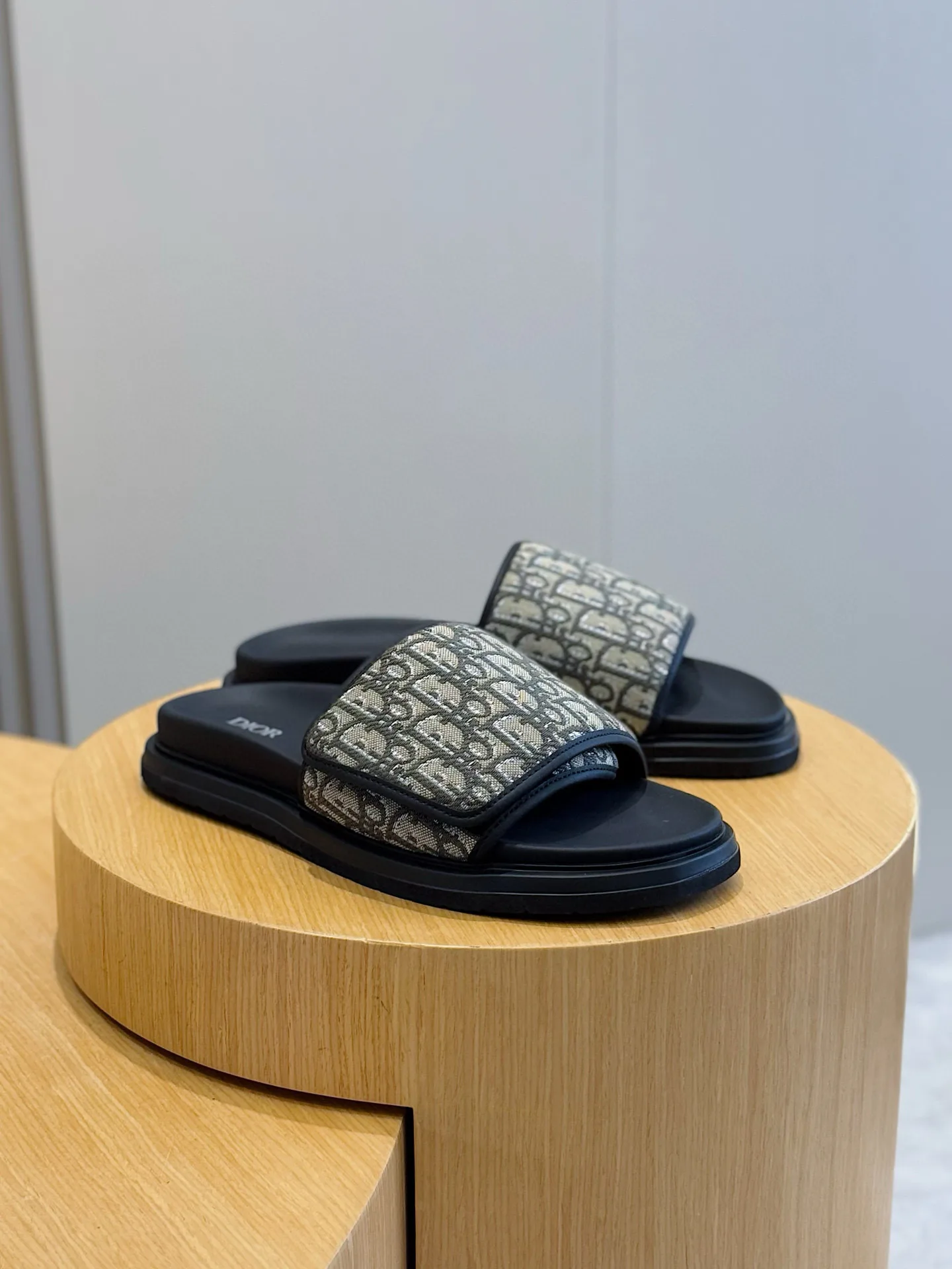 Сандалии Мужские Christian Dior 12650913