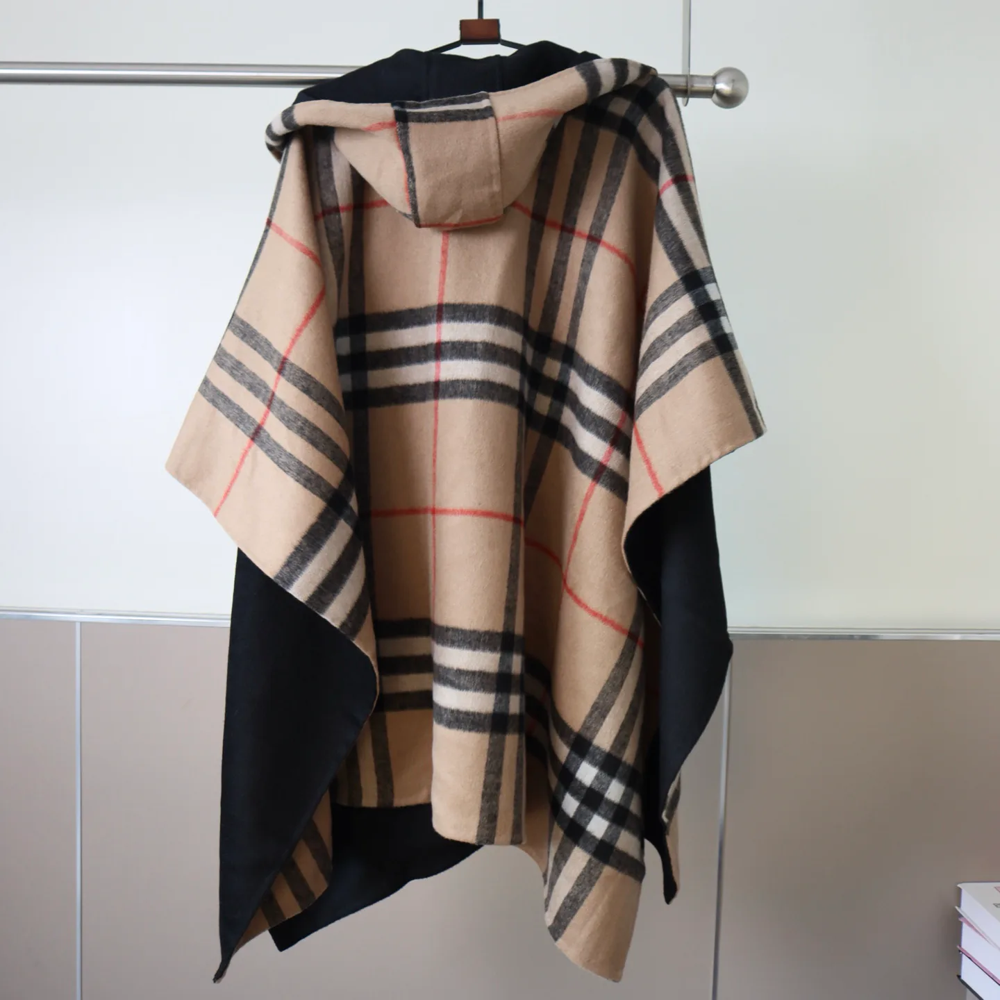 Пальто Женские Burberry 18003149