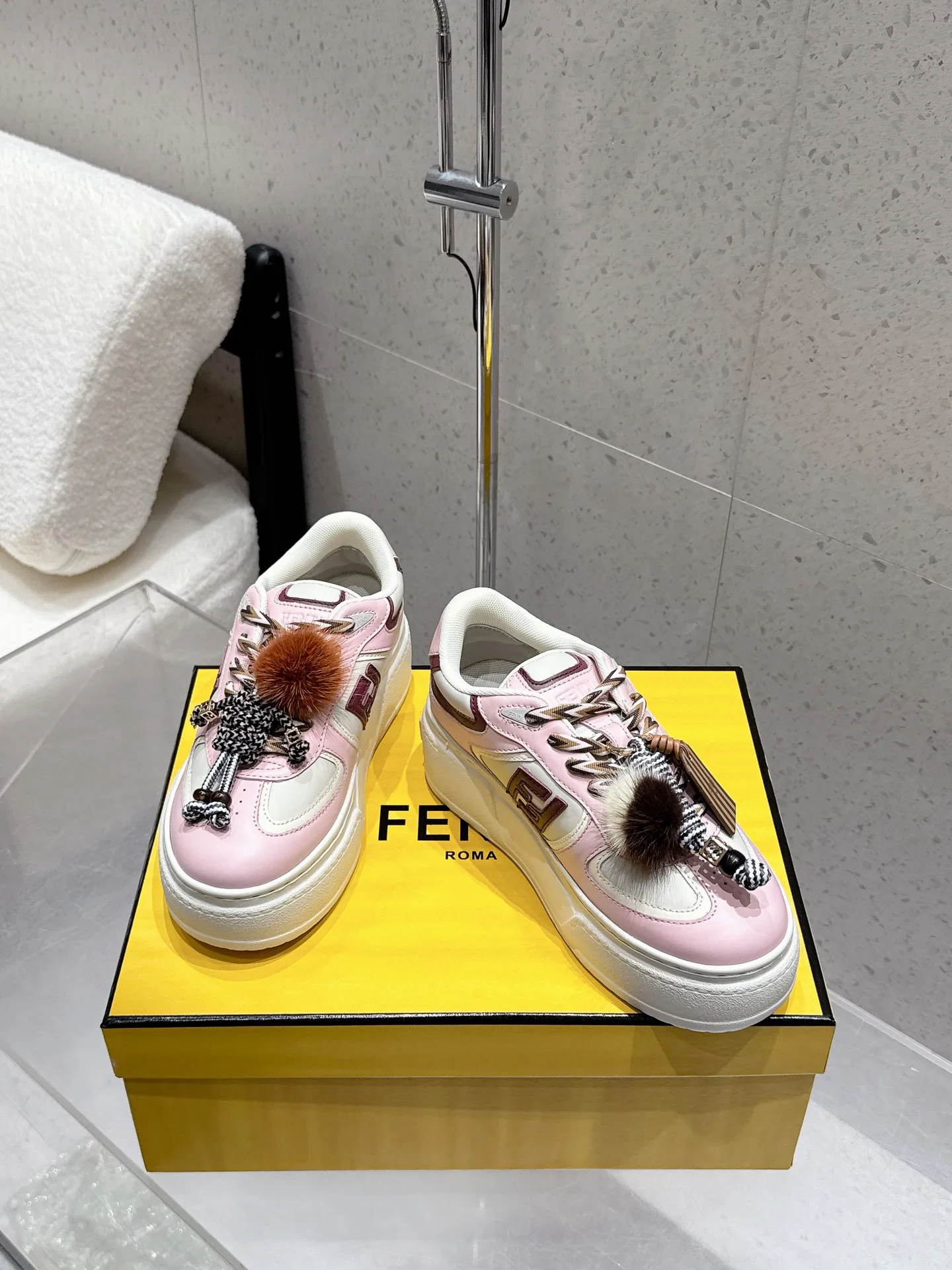 Ботинки Женские Fendi 13078825