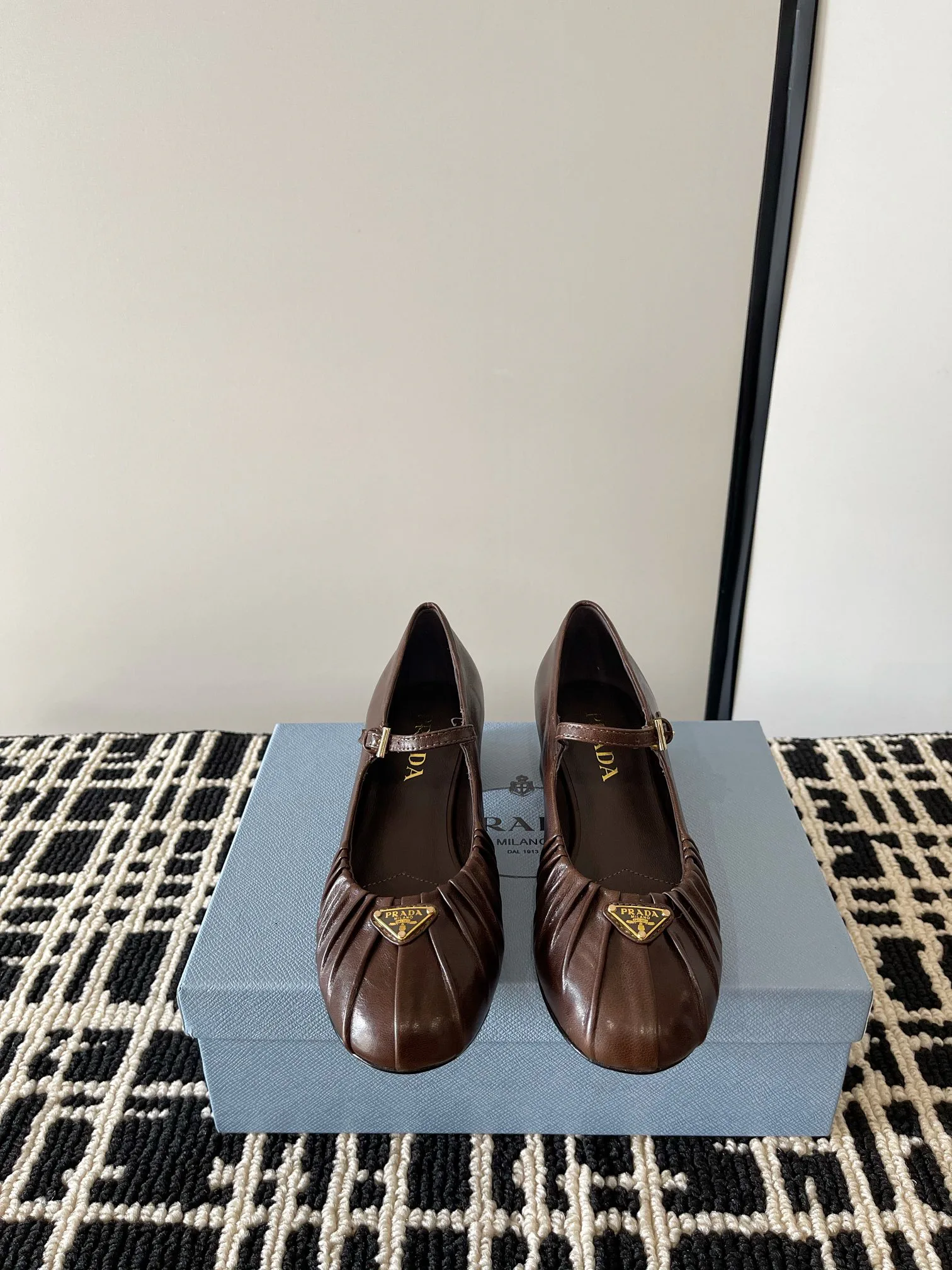 Босоножки Женские Prada 11407428