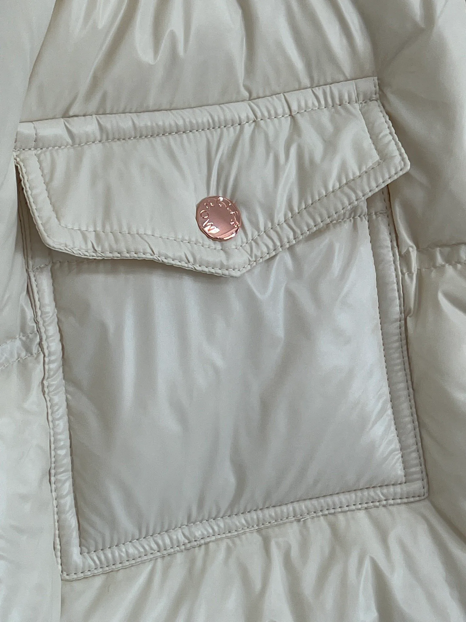 Куртки И Пуховики Женские Moncler 18416180