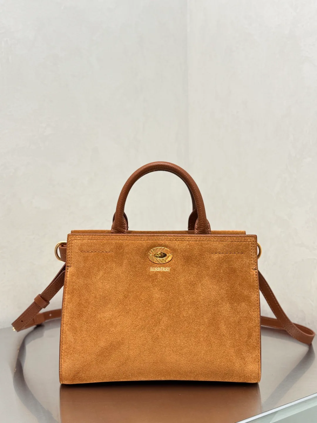 Классические Сумки Женские Burberry 11017443