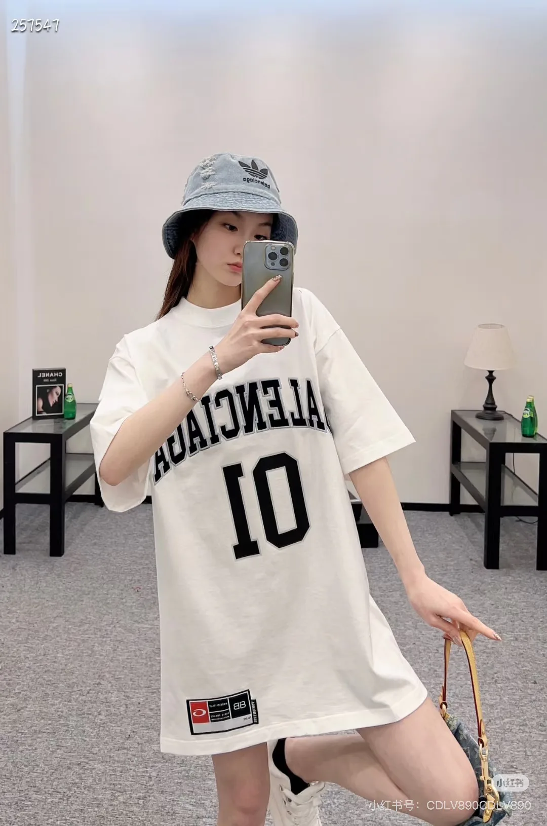 Футболки Женские Balenciaga 10066