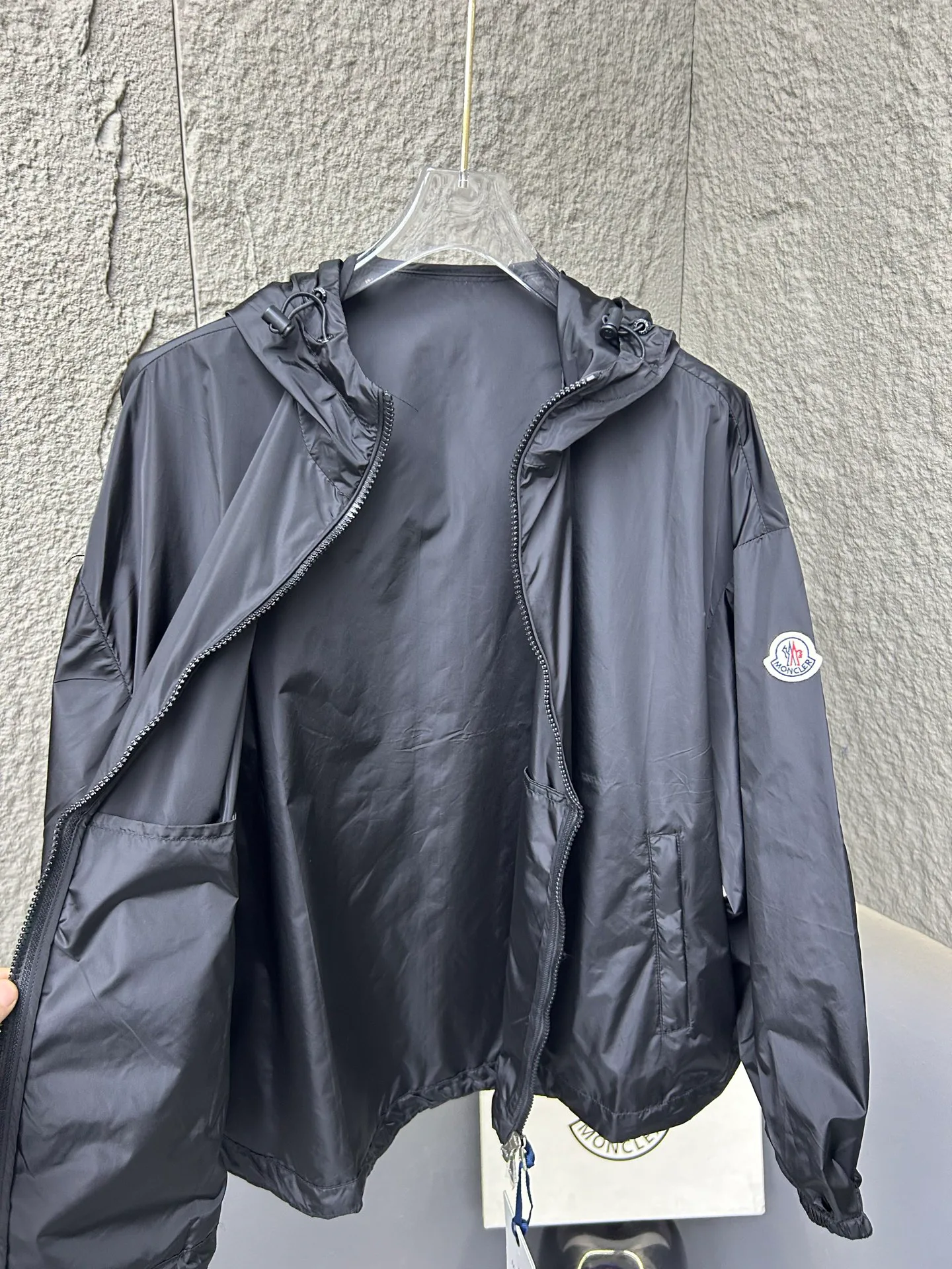 Куртки И Пуховики Женские Moncler 11862680