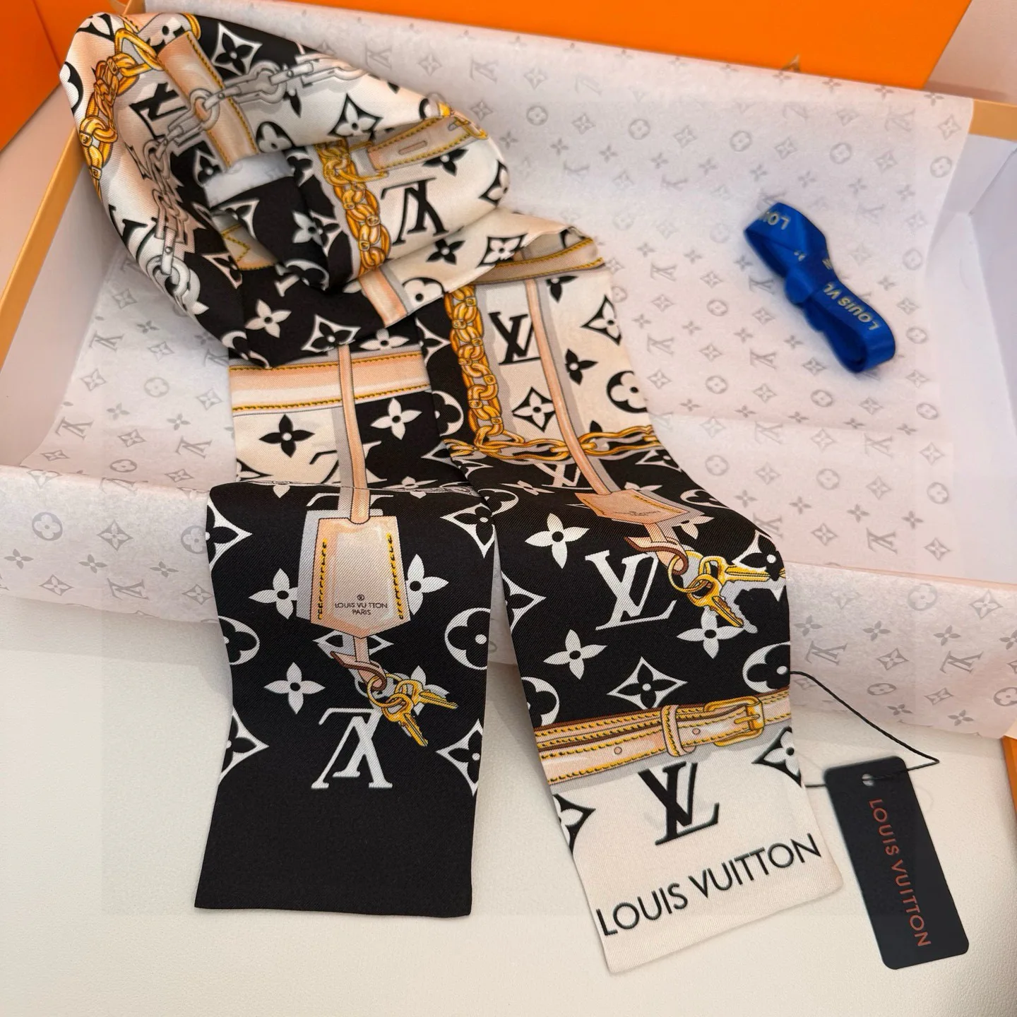 Платки Louis Vuitton 11888310