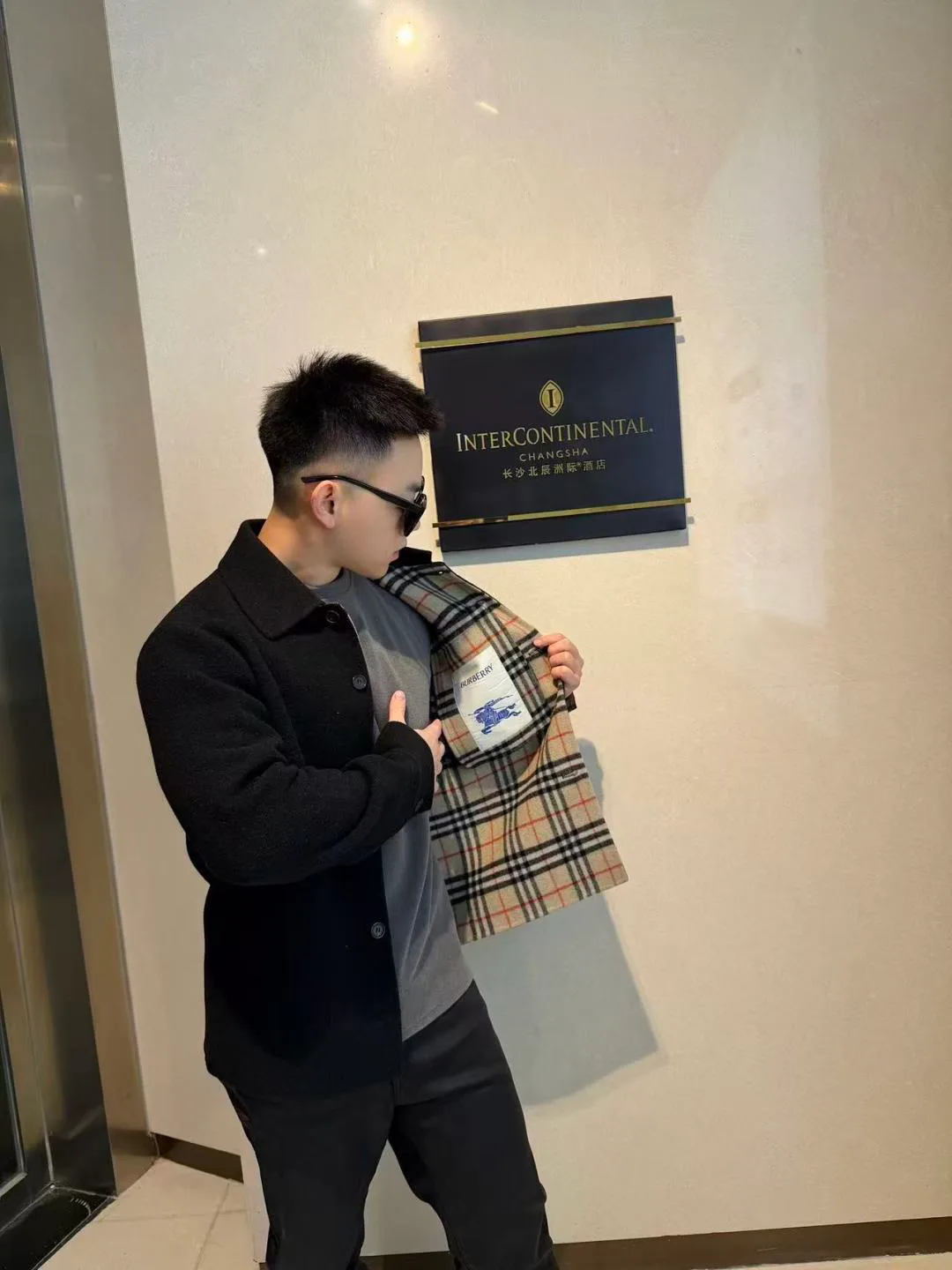 Рубашки Мужские Burberry 11068128