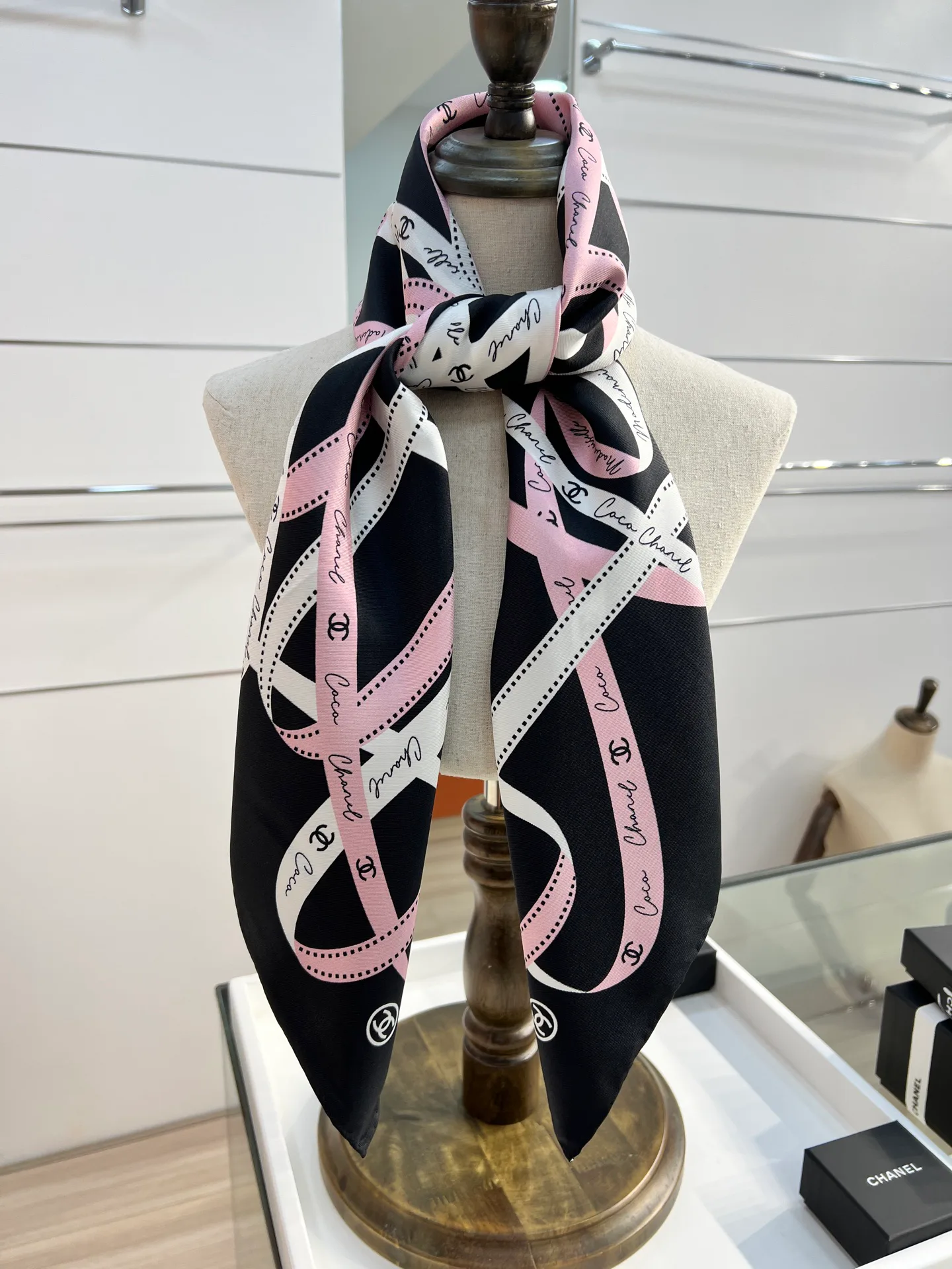 Платки Chanel 10235964