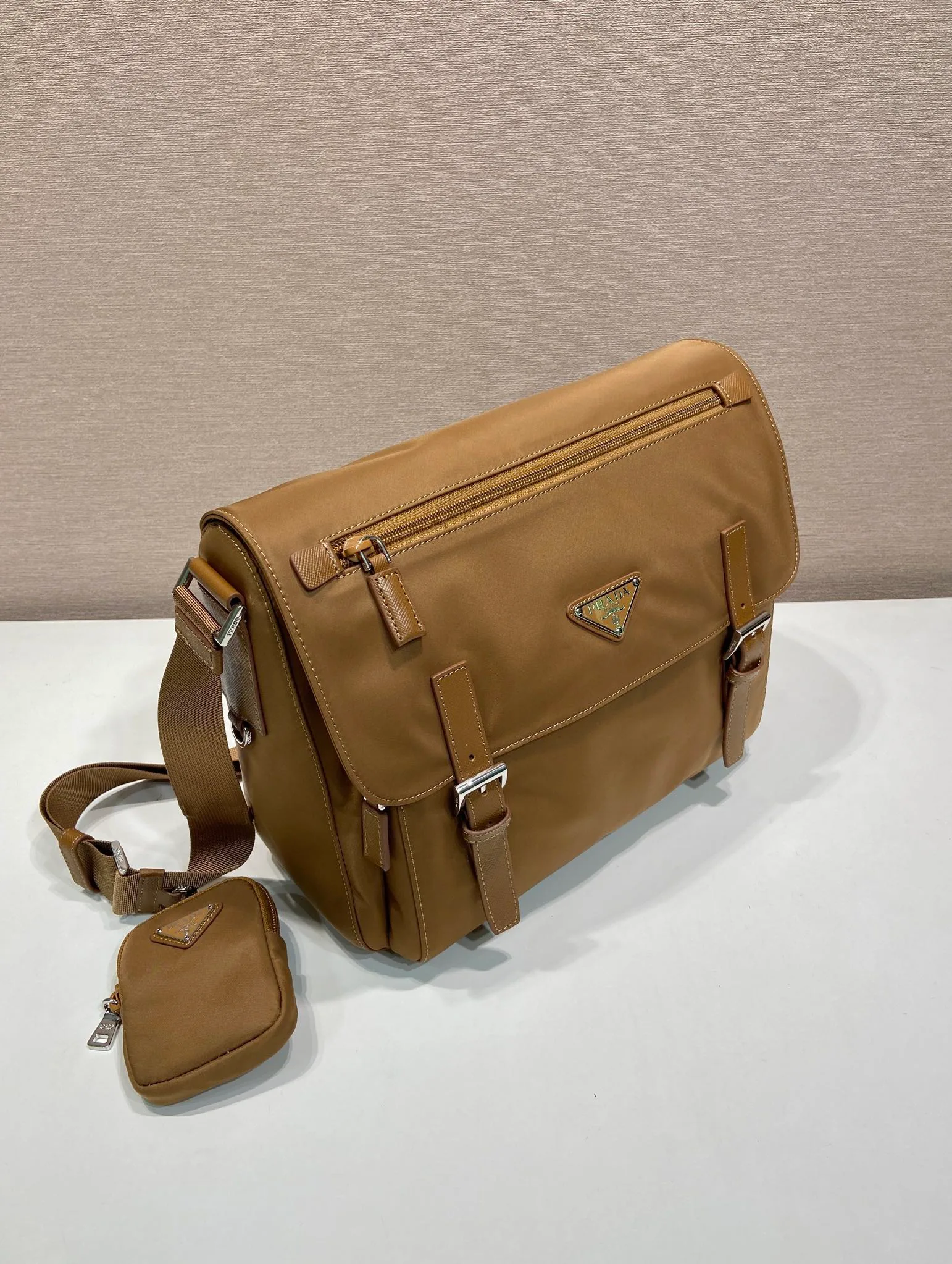 Сумки На Ремне Женские Prada 13162707
