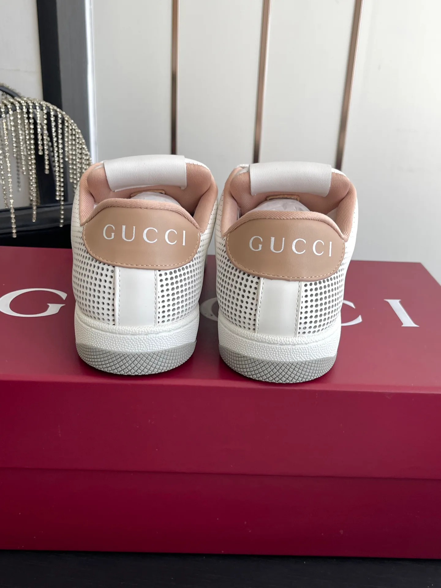 Кроссовки Женские Gucci 19538654