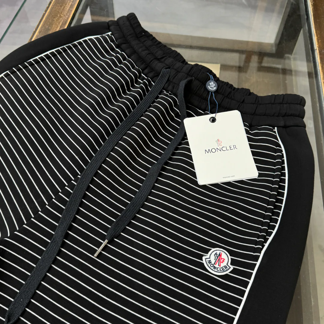 Шорты Женские Moncler 11668076