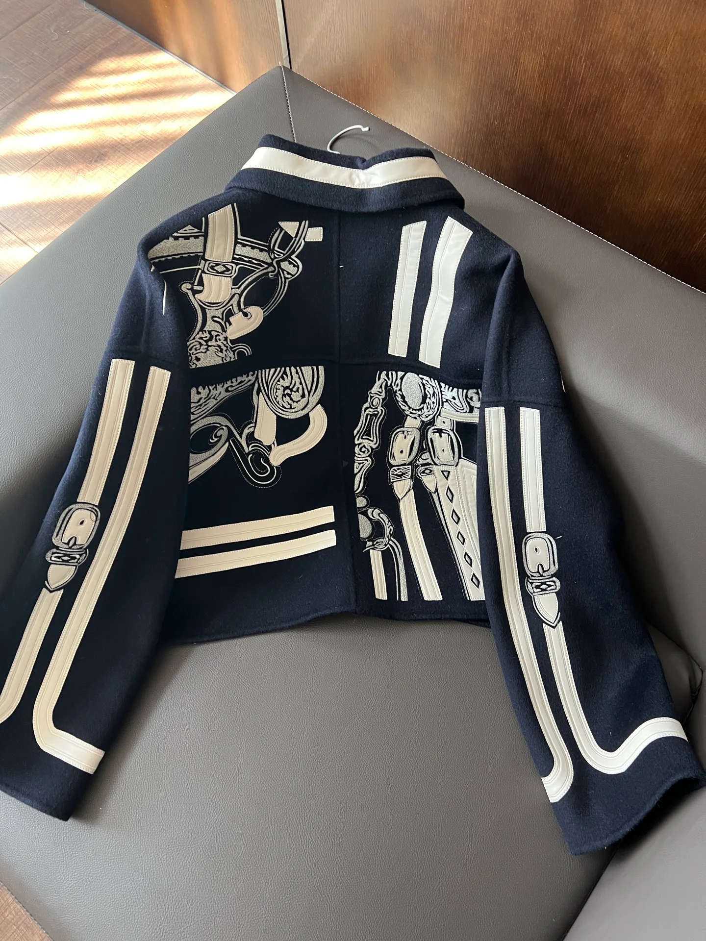 Куртки И Пуховики Женские Hermes 18376271