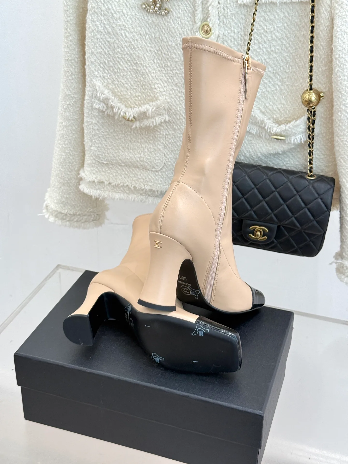 Сапоги Женские Chanel 18582923