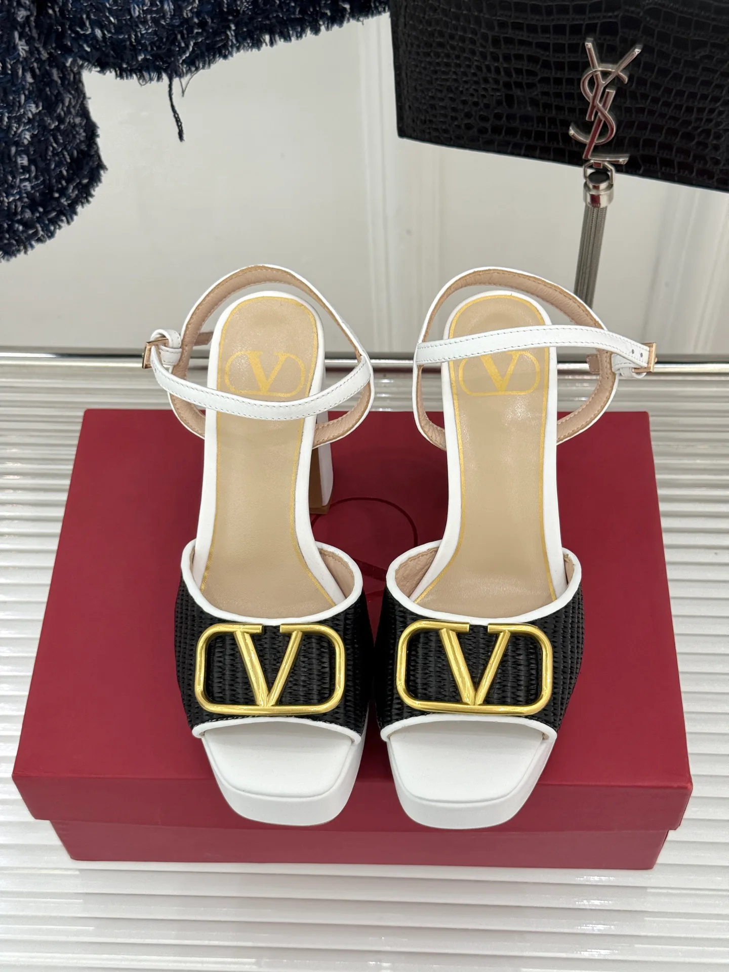 Босоножки Женские Valentino 11991932