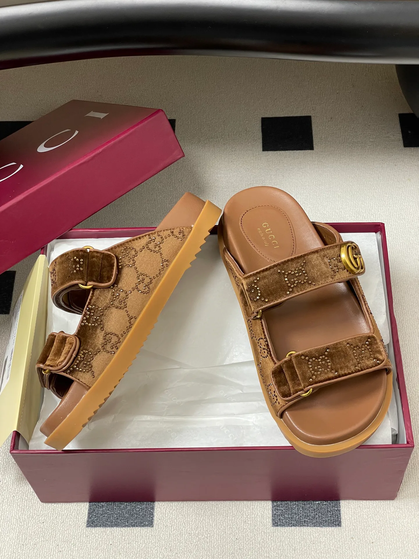 Сандалии Женские Gucci 11777354