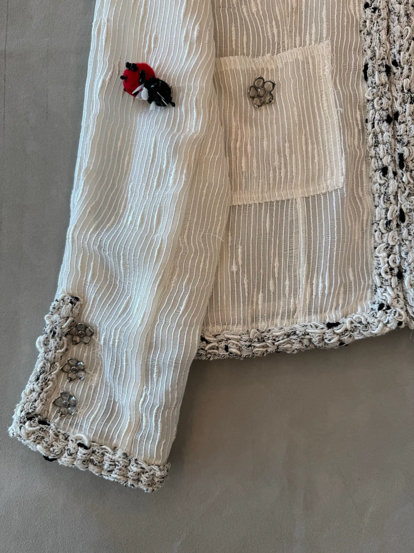 Жакеты Женские Chanel 19175000
