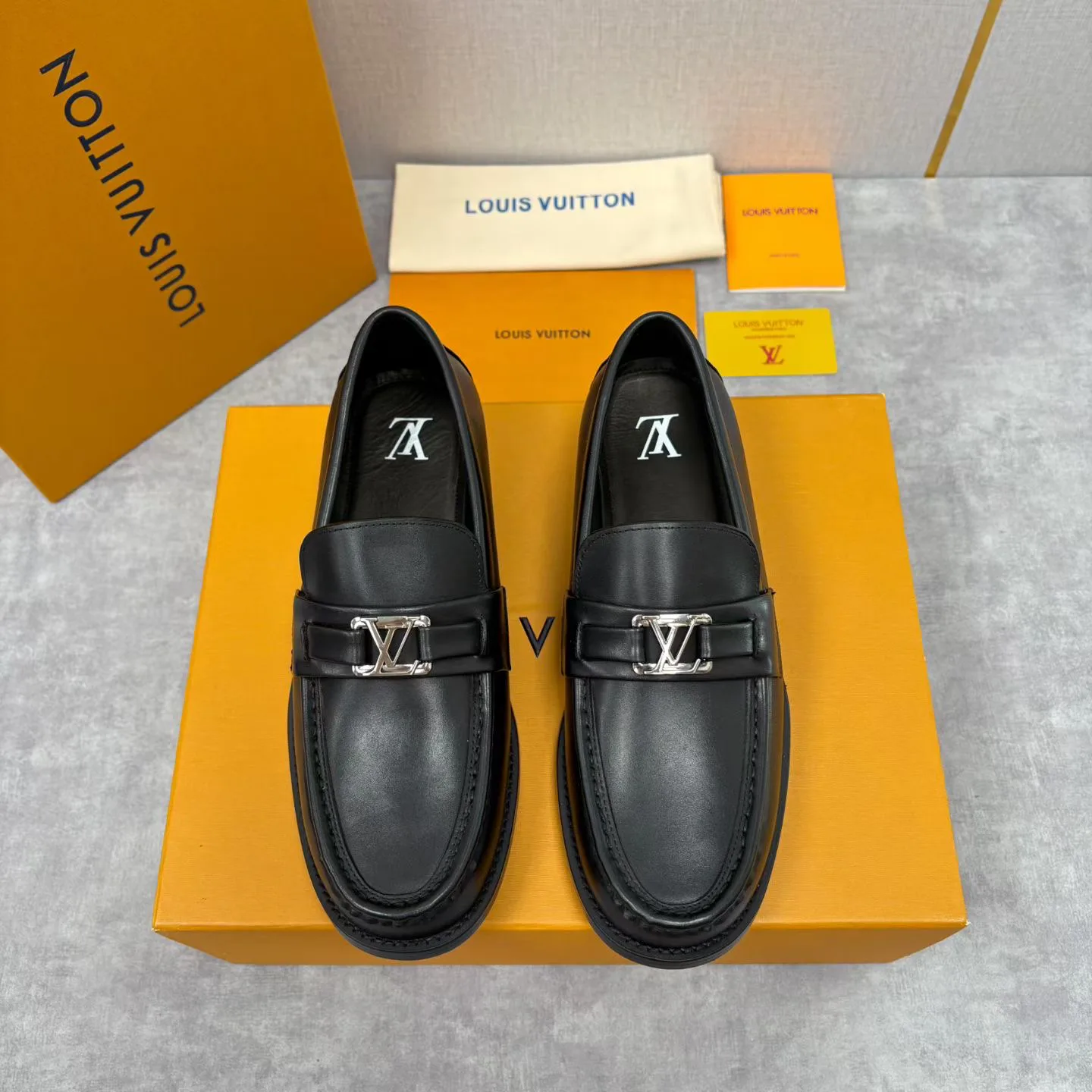 Лоферы И Туфли Мужские Louis Vuitton 18193956