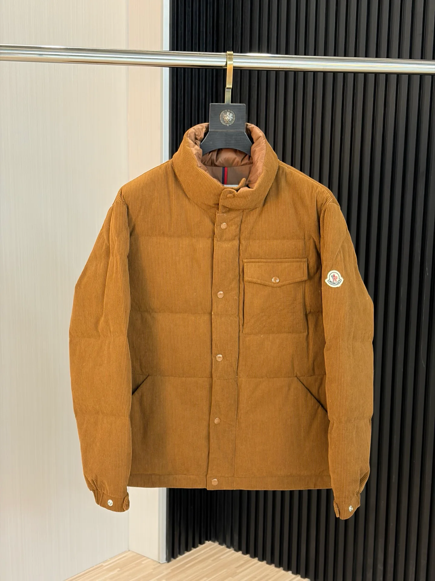 Куртки И Пуховики Мужские Moncler 18199459