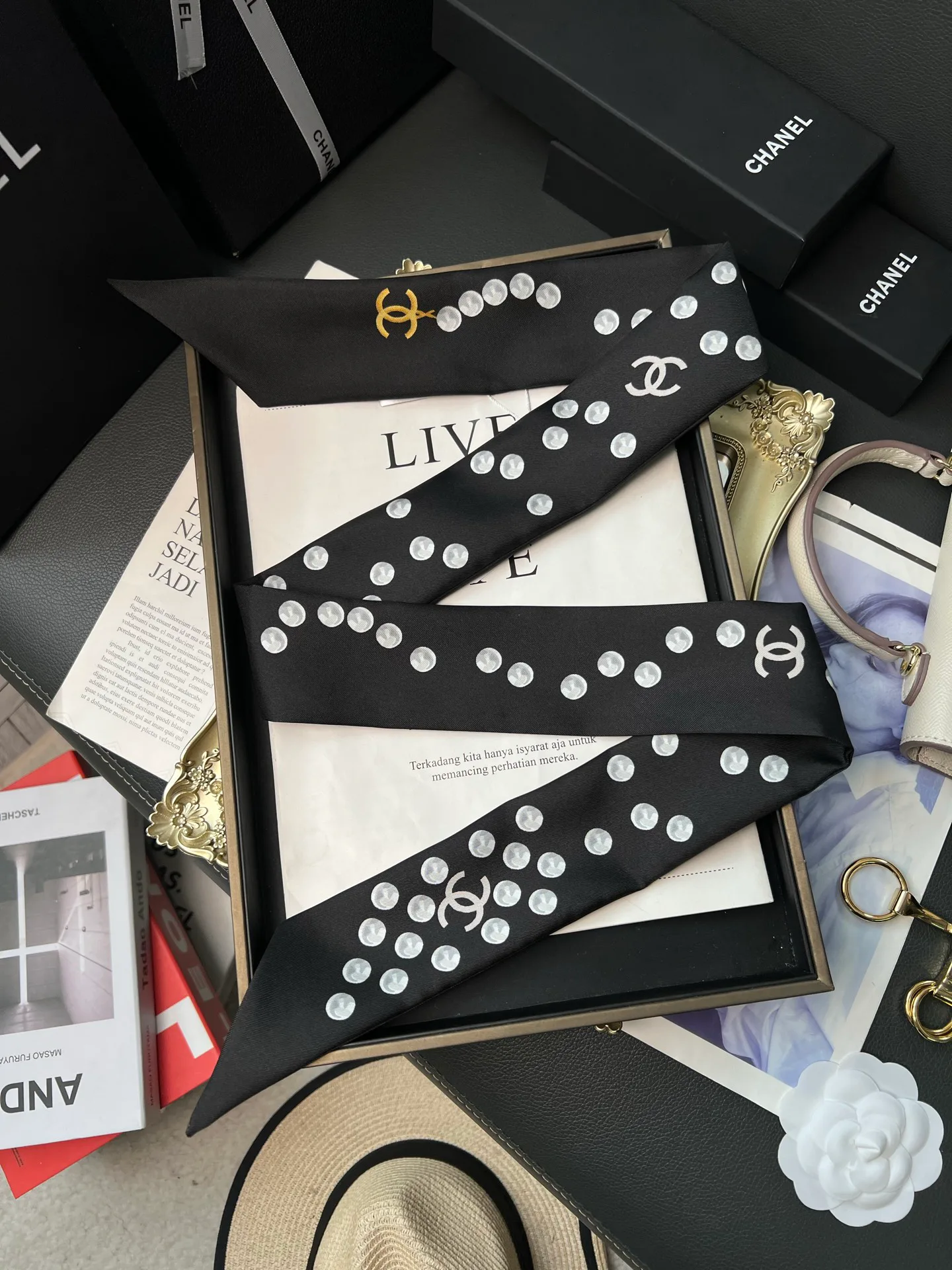 Платки Chanel 18675580
