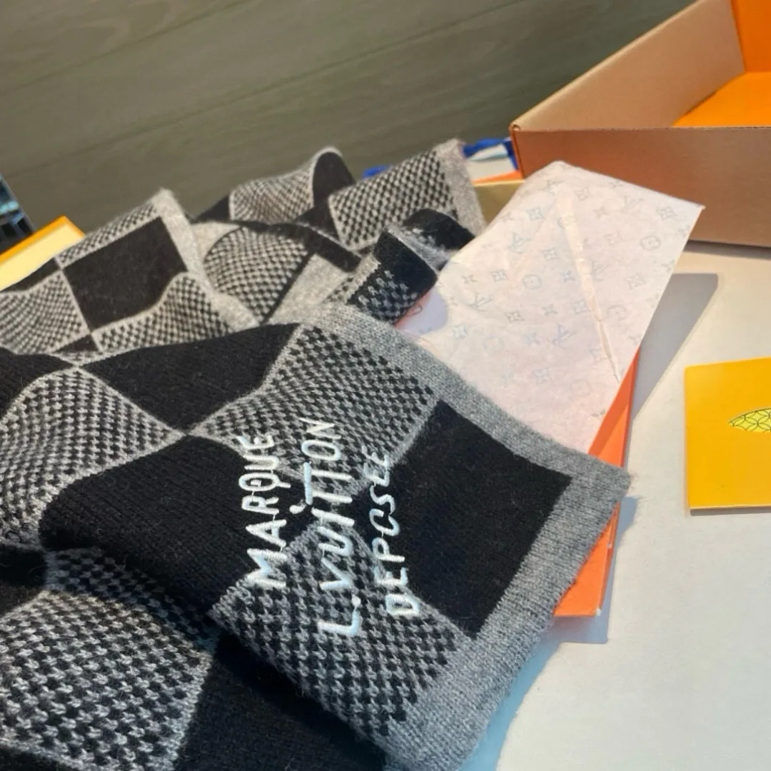 Шарфы Louis Vuitton 498289