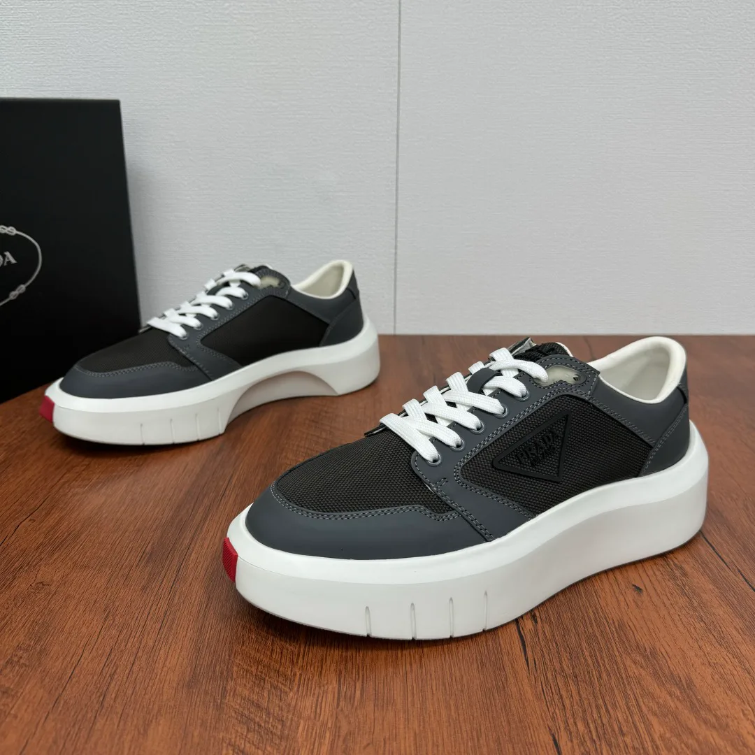 Кроссовки Мужские Prada 11211810