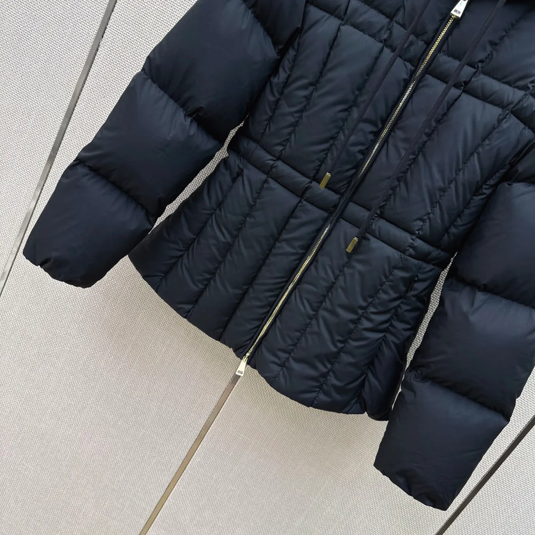 Куртки И Пуховики Женские Moncler 18015562